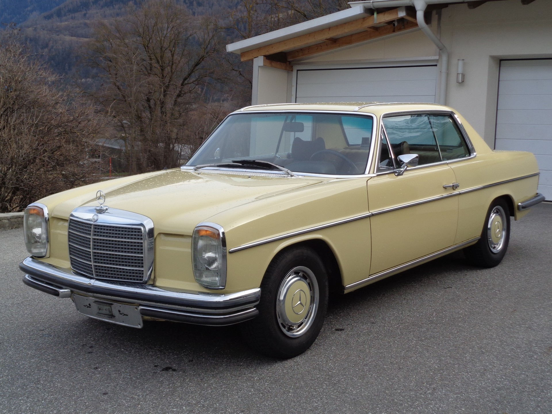 MERCEDES-BENZ 280 CE