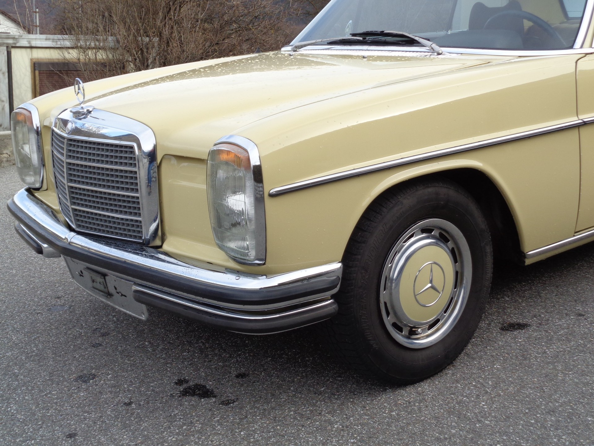MERCEDES-BENZ 280 CE-image-10