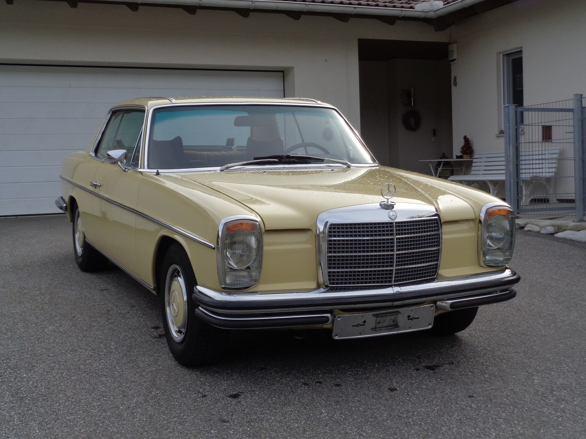 MERCEDES-BENZ 280 CE-image-4