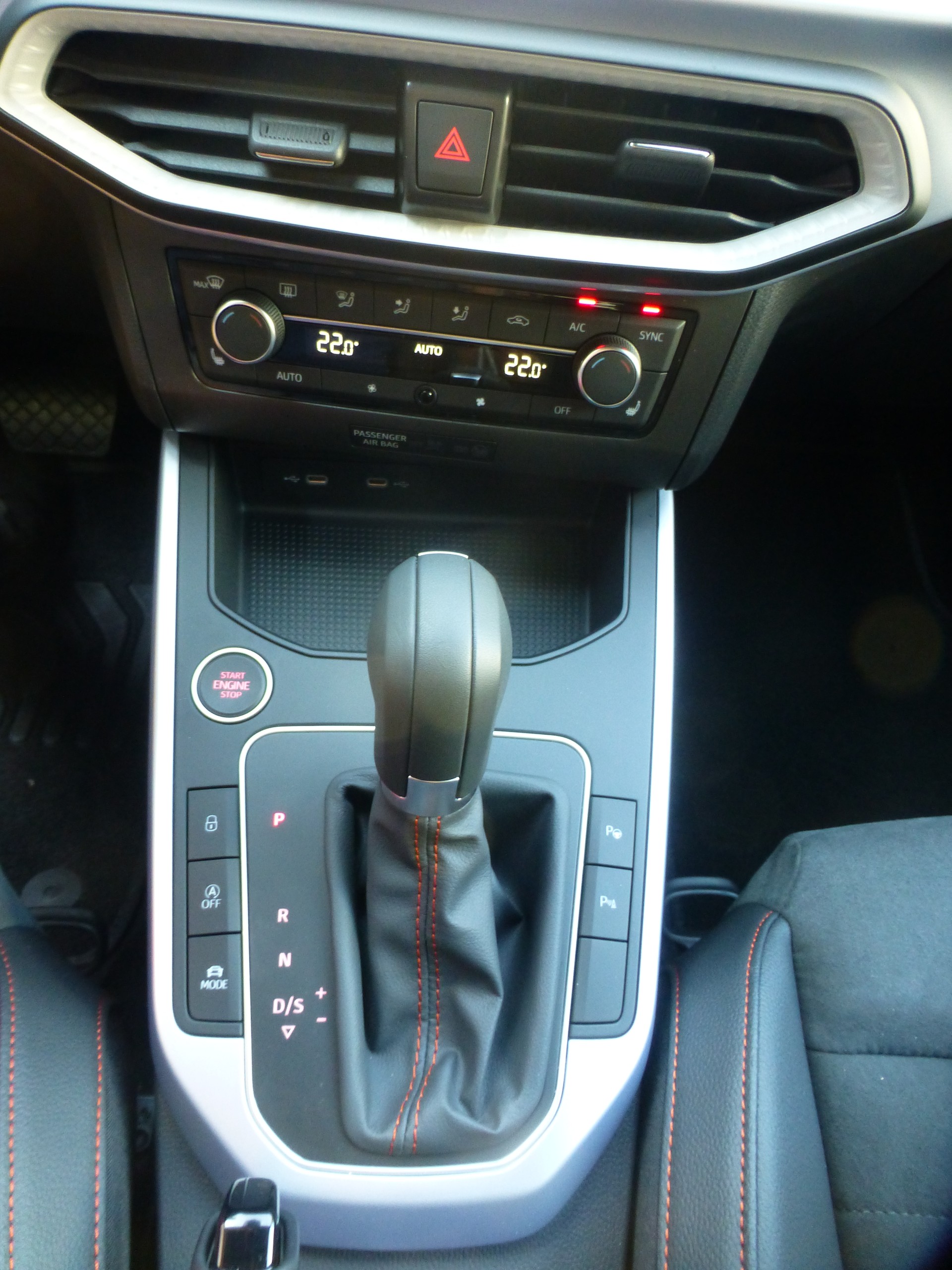 SEAT Arona 1.0 Eco TSI FR DSG-image-15