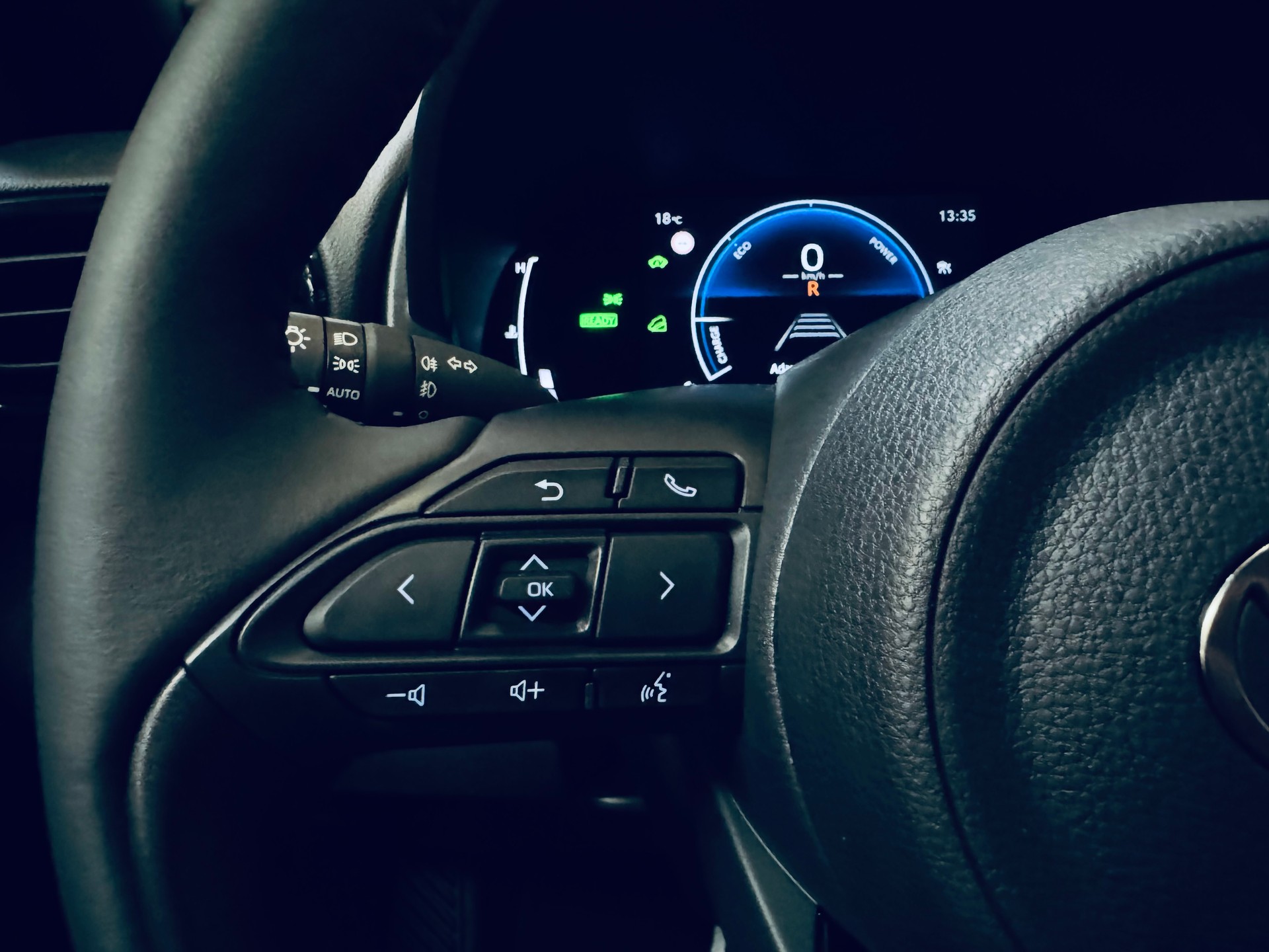 TOYOTA Yaris Cross 1.5 Trend AWDi e-CVT-image-23