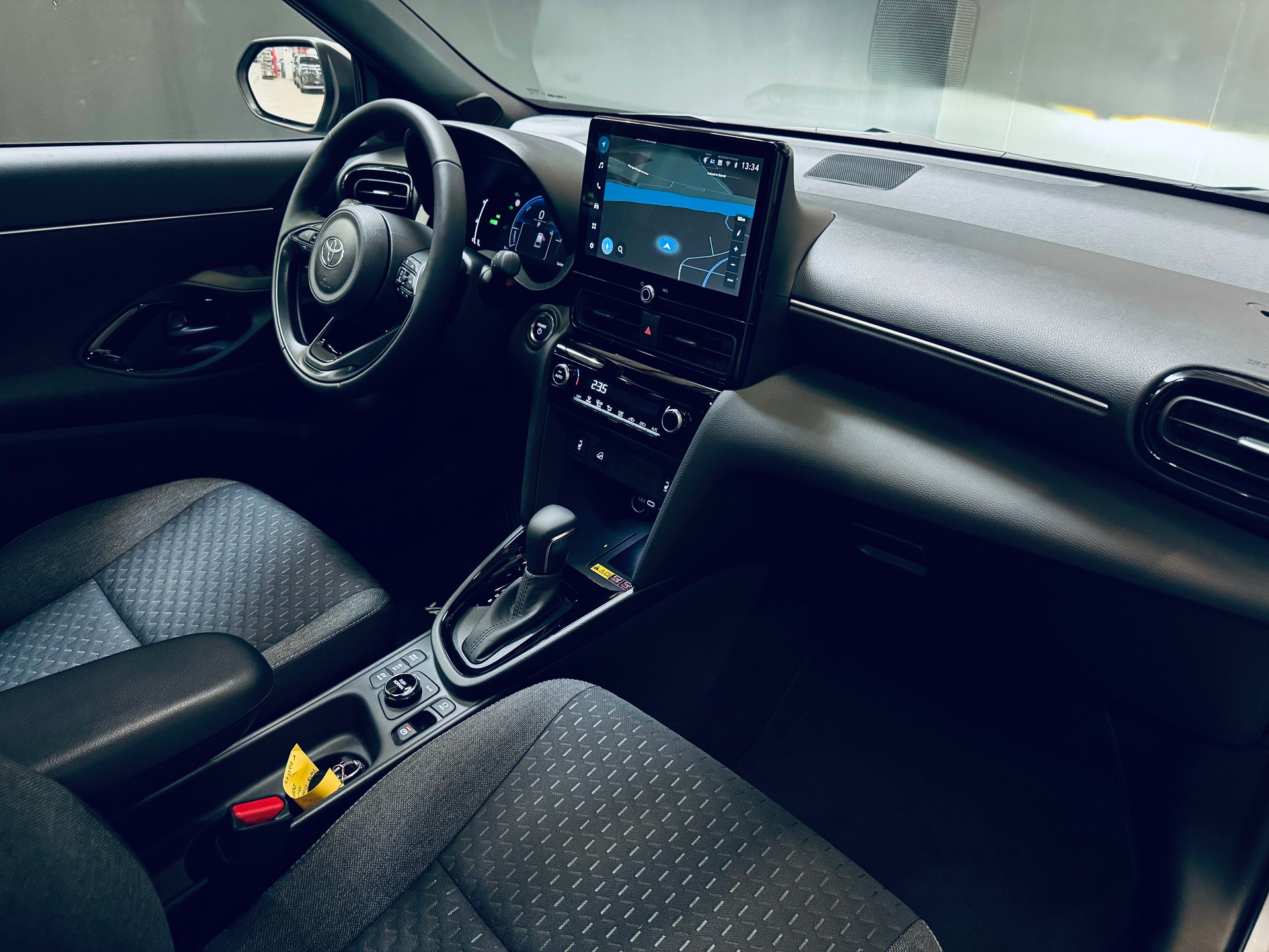 TOYOTA Yaris Cross 1.5 Trend AWDi e-CVT-image-19