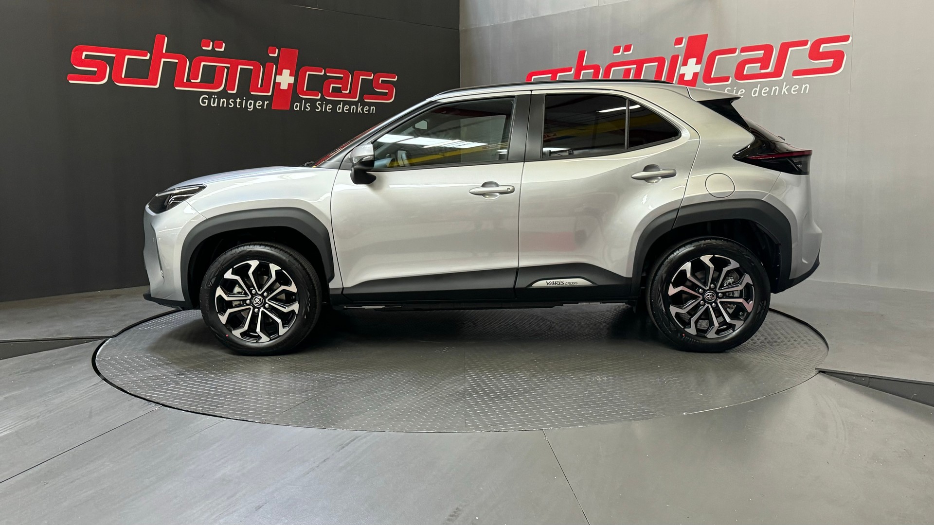 TOYOTA Yaris Cross 1.5 Trend AWDi e-CVT-showroom-element-2