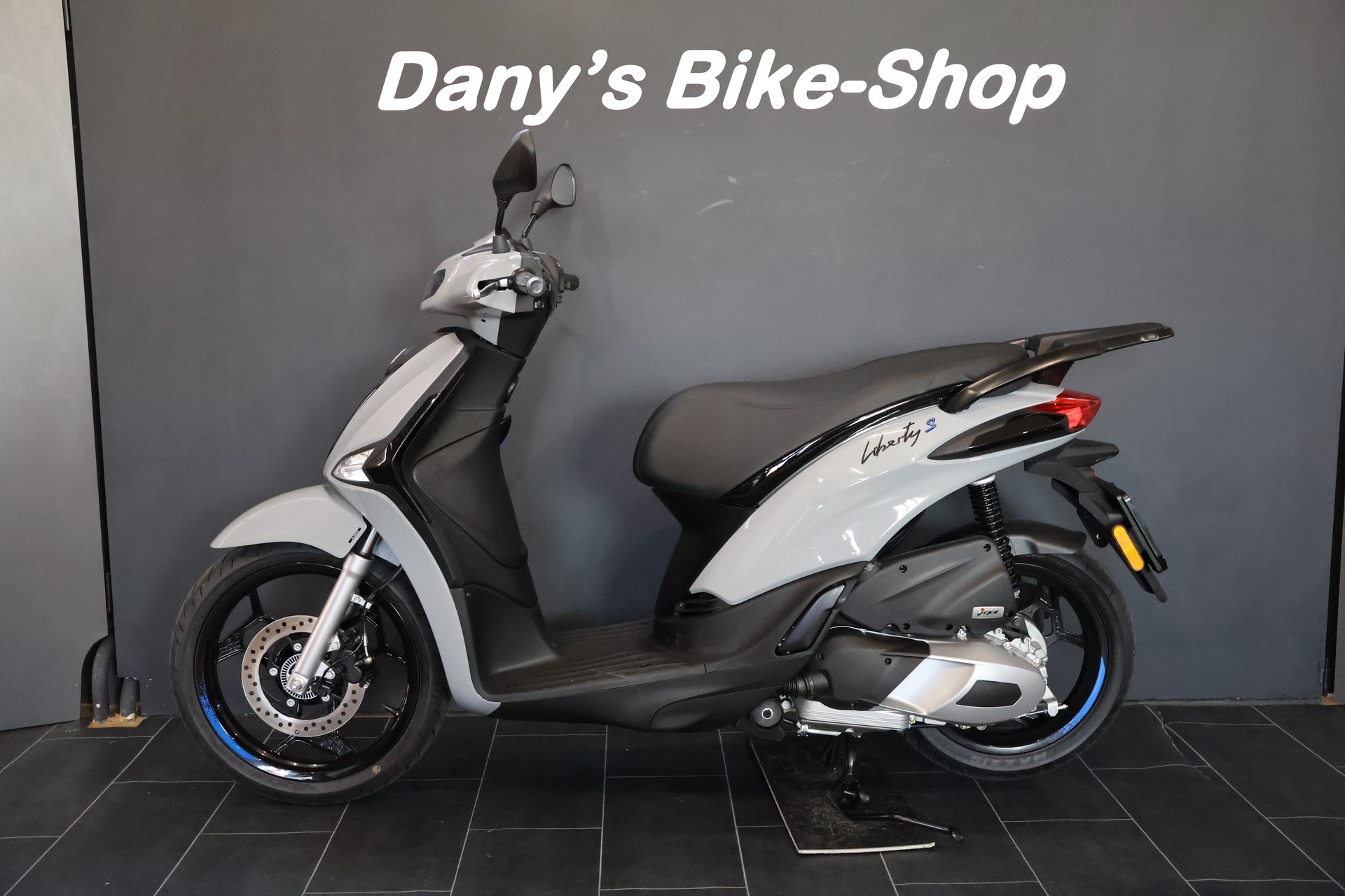 PIAGGIO Liberty 125 Sport E5+ (4 Jahre Garantie)-image-0