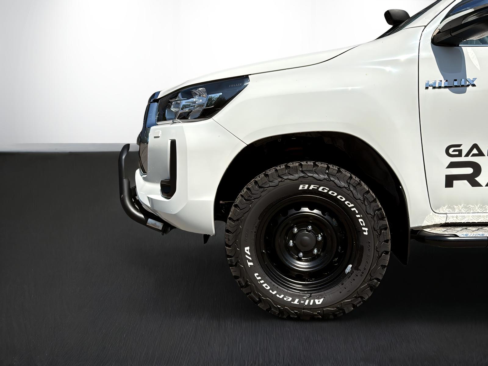 TOYOTA Hilux Double Cab.-Pick-up 2.8 D-4D 204 Style MHEV DEMO-showroom-element-3