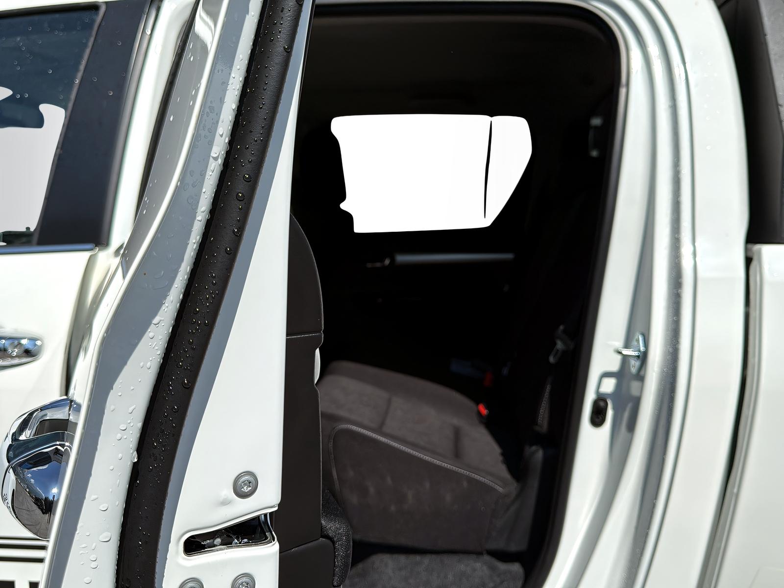 TOYOTA Hilux Double Cab.-Pick-up 2.8 D-4D 204 Style MHEV DEMO-image-17