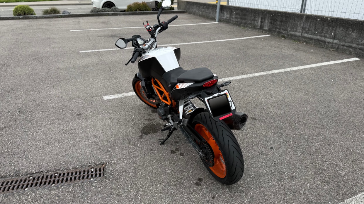 KTM 390 Duke ABS-image-8