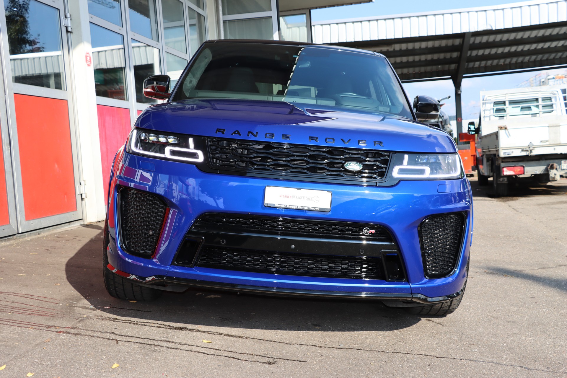 LAND ROVER Range Rover Sport 5.0 V8 S/C SVR Automatic-showroom-element-2