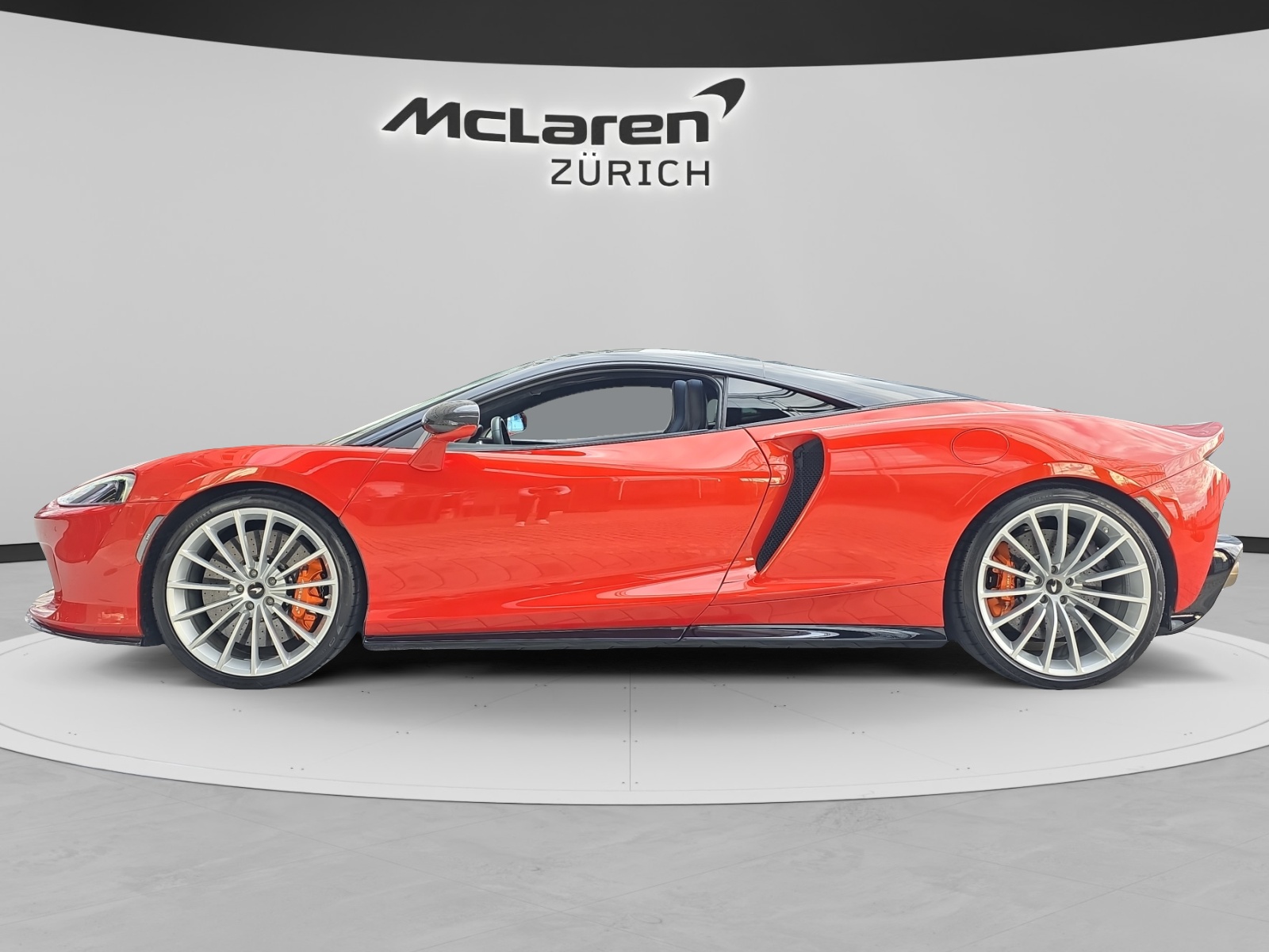 McLAREN GT Pioneer-showroom-element-1