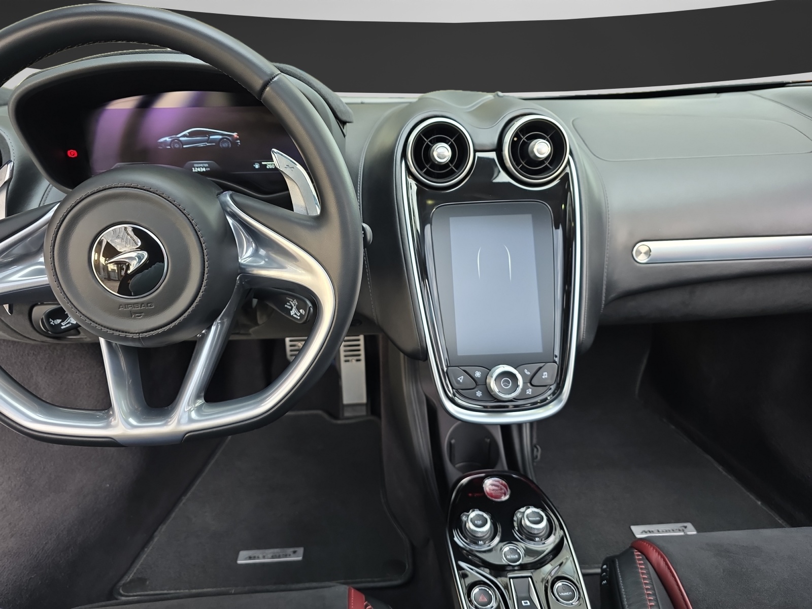 McLAREN GT Pioneer-image-11