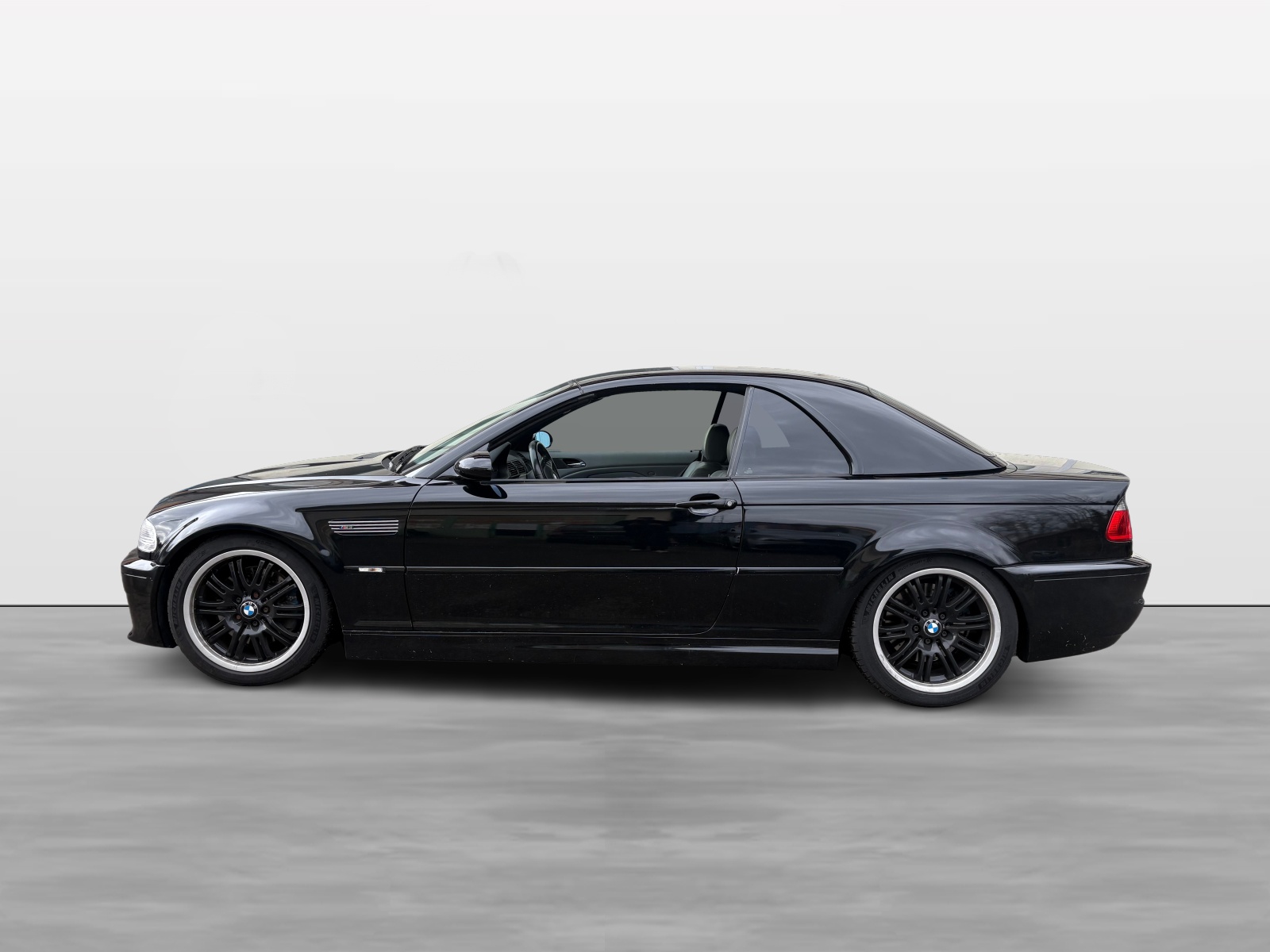 BMW M3 Cabriolet-showroom-element-2