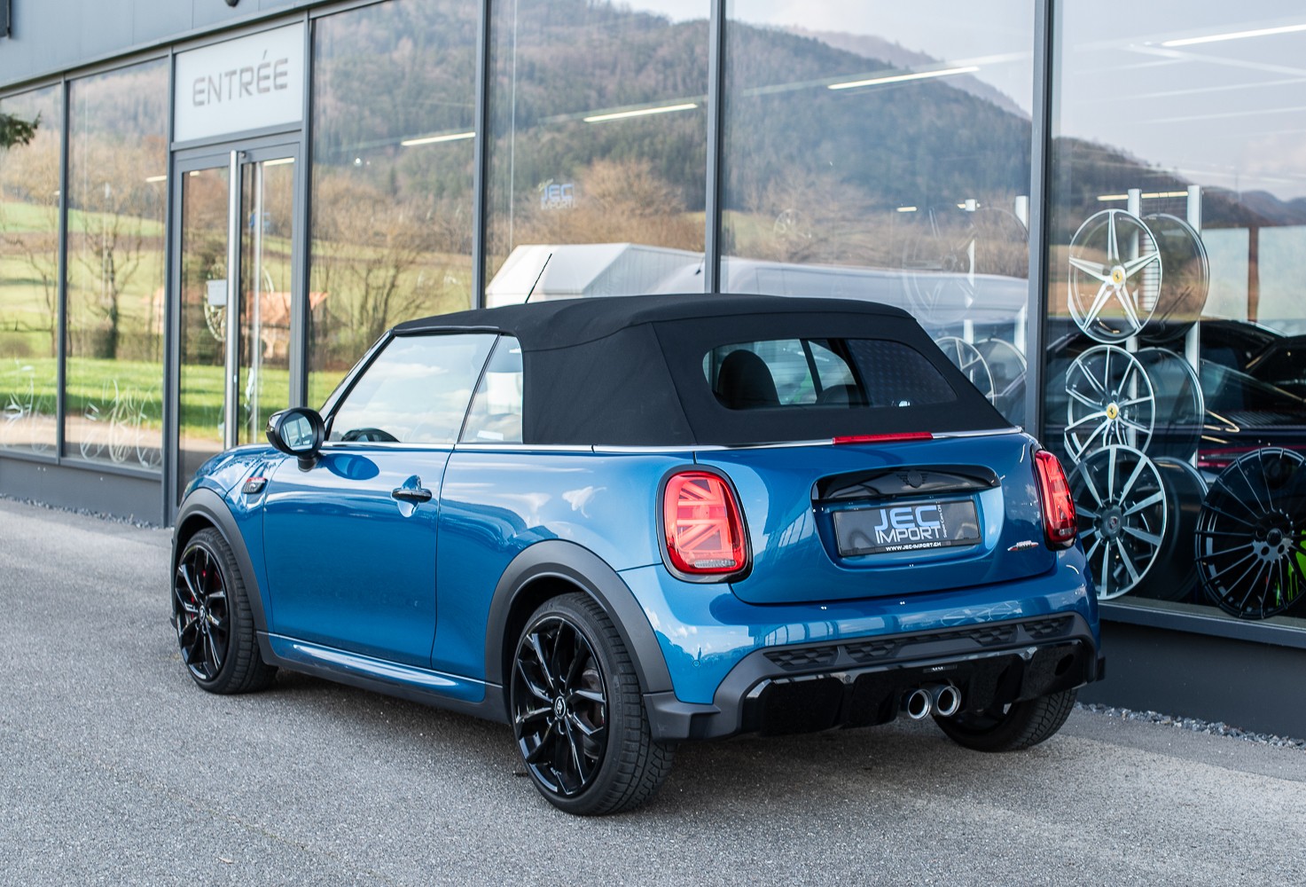 MINI Cooper JCW Cabrio Steptr.-image-6