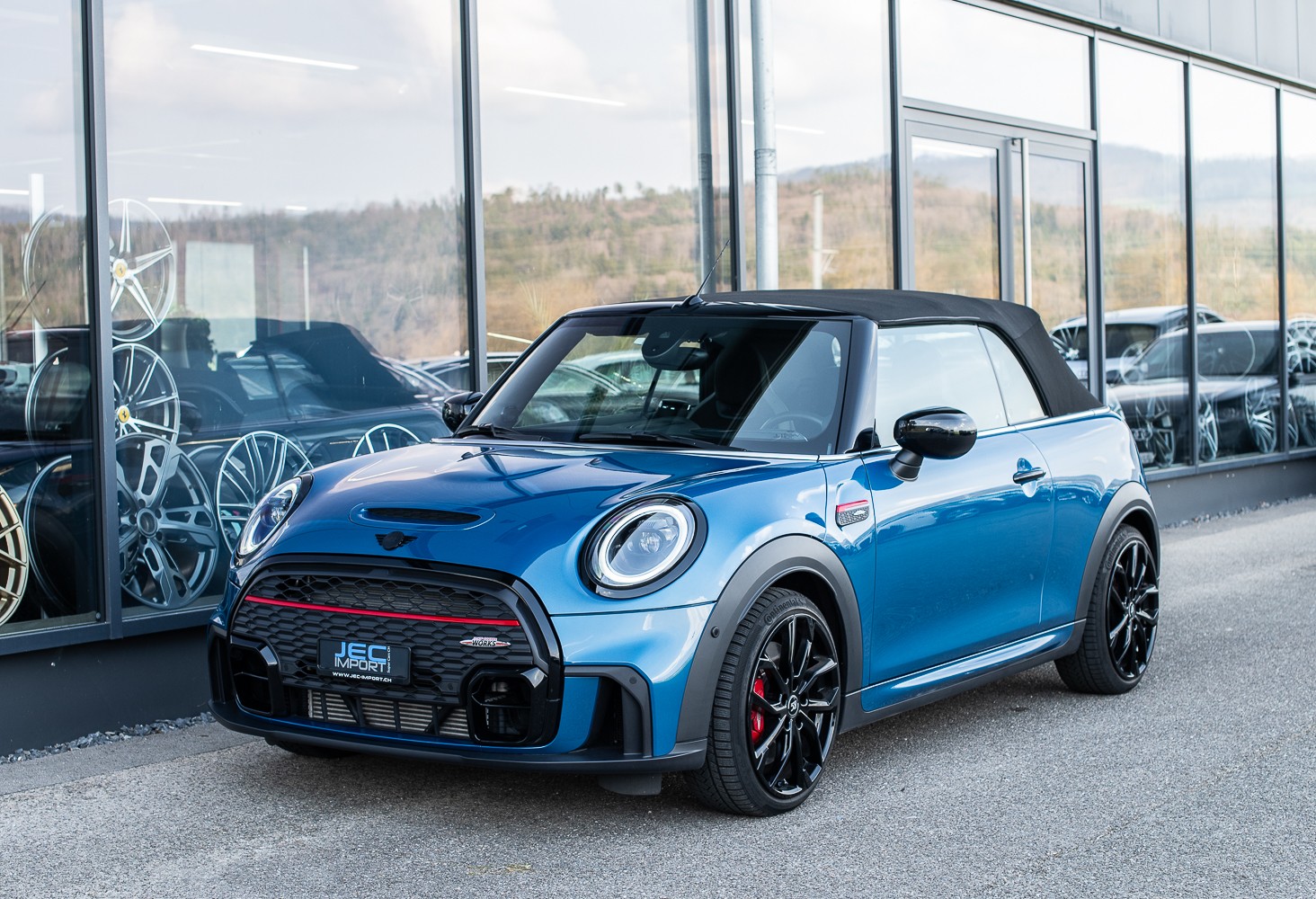 MINI Cooper JCW Cabrio Steptr.-showroom-element-3