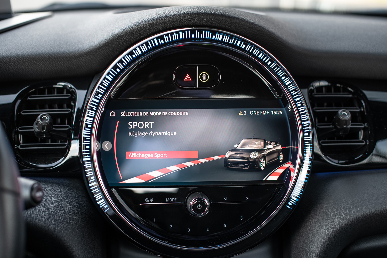 MINI Cooper JCW Cabrio Steptr.-image-22
