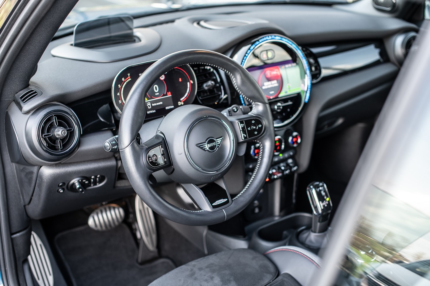 MINI Cooper JCW Cabrio Steptr.-image-13