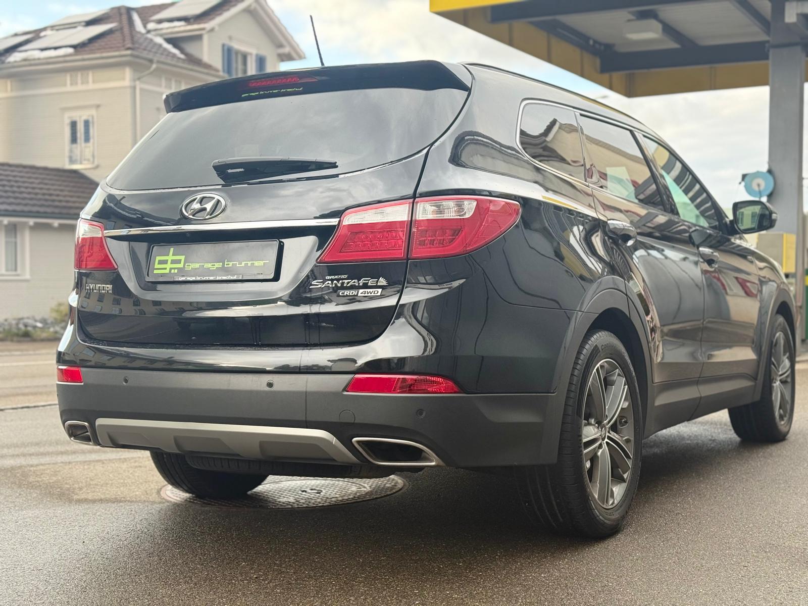 HYUNDAI Grand Santa Fe 2.2 CRDI Premium 4WD-image-3