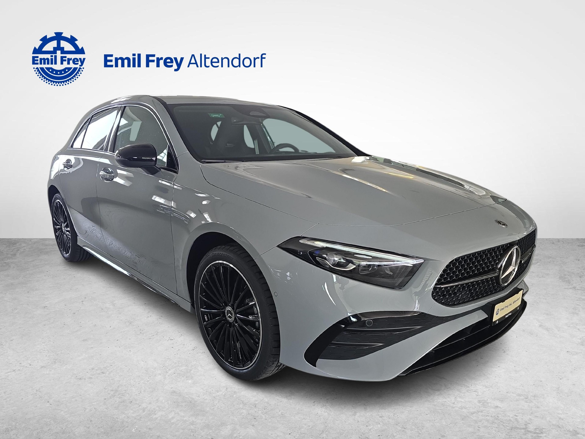 MERCEDES-BENZ A 250 e EQ Star AMG Line-image-6