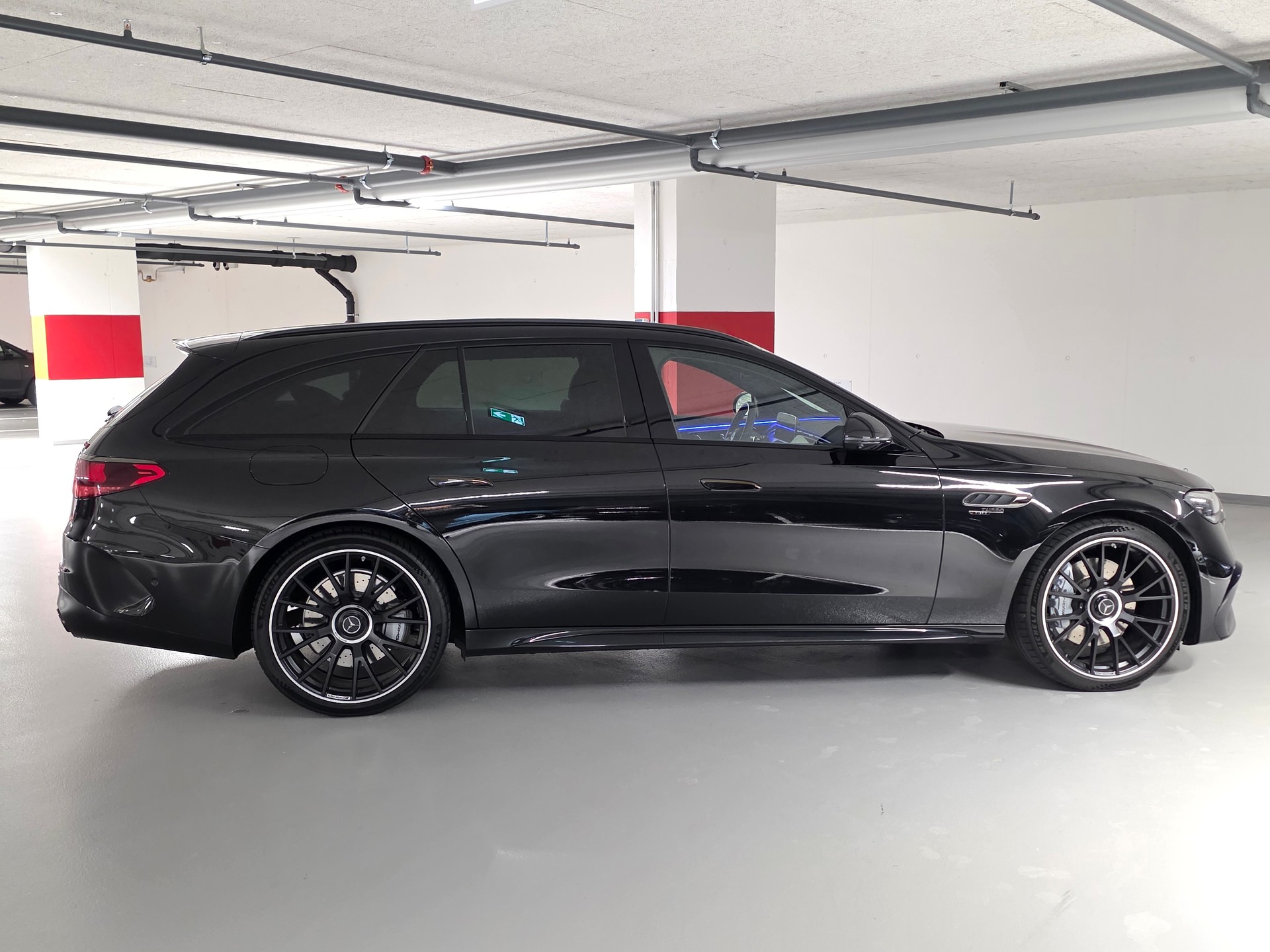 MERCEDES-BENZ E 53 Hybrid T 4Matic+ 9G-Tronic-image-5