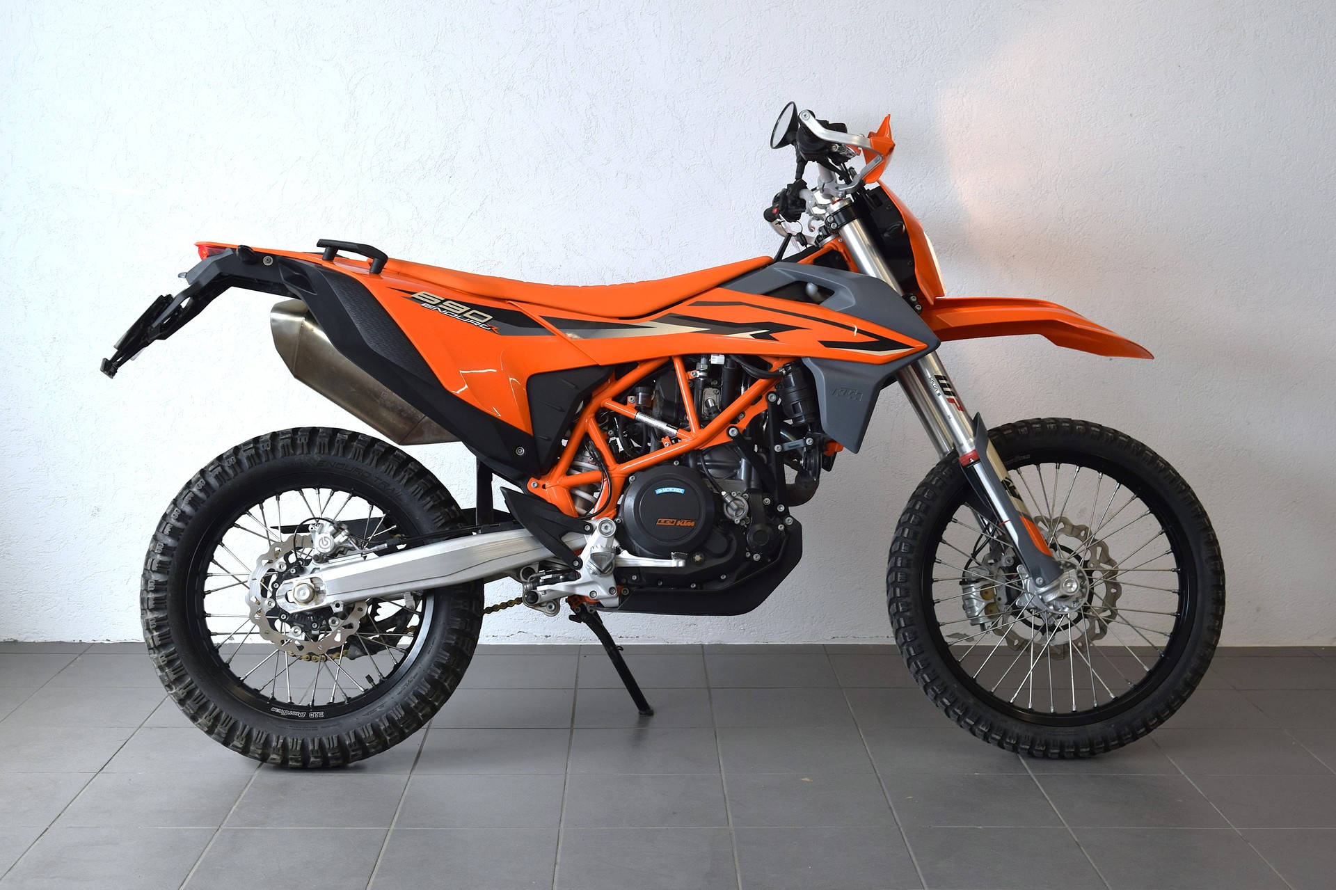 KTM 690 SMC R-image-7
