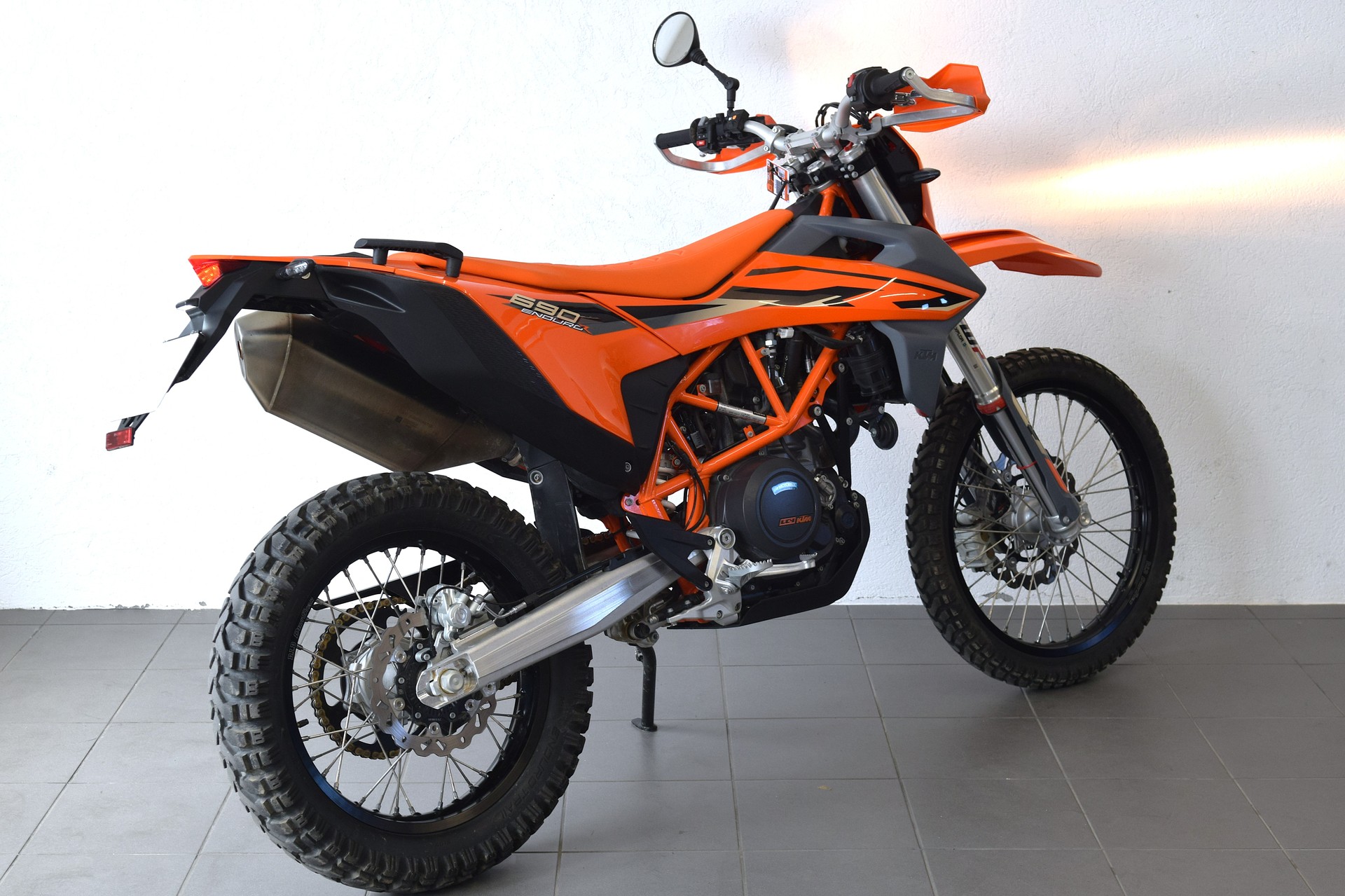 KTM 690 SMC R-image-6