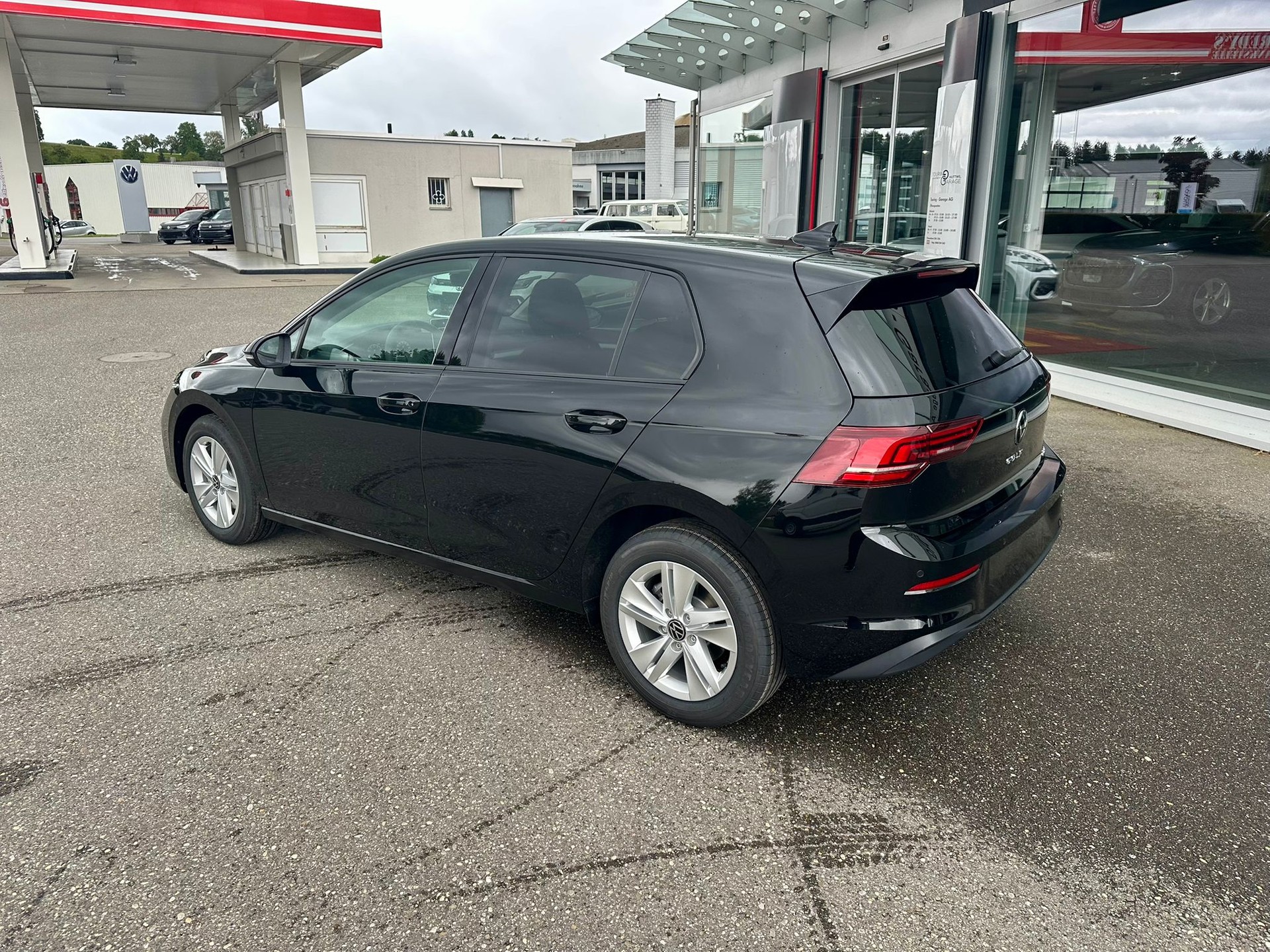 VW Golf 1.5 e TSI mHEV Value DSG-image-2