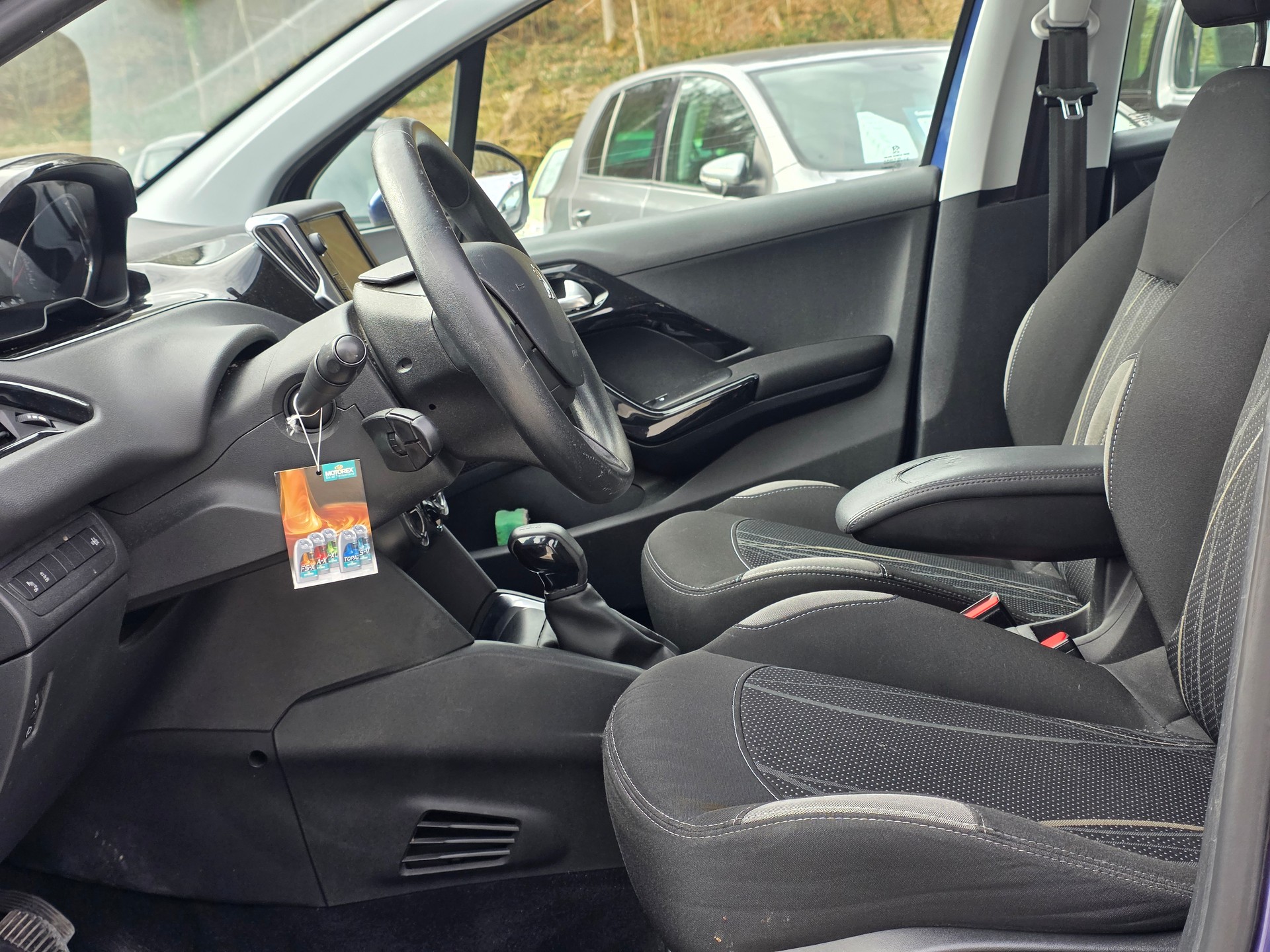PEUGEOT 208 1.2 VTI Access *** Frisch ab MFK / Frisch ab Service / 6MT Garantie / Gratis Lieferung ***-image-8