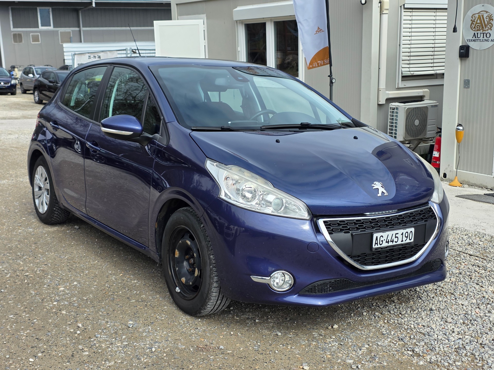PEUGEOT 208 1.2 VTI Access *** Frisch ab MFK / Frisch ab Service / 6MT Garantie / Gratis Lieferung ***-image-6