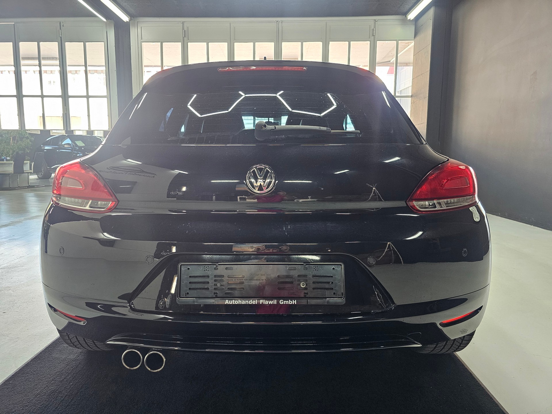 VW Scirocco 2.0 TSI DSG-image-4