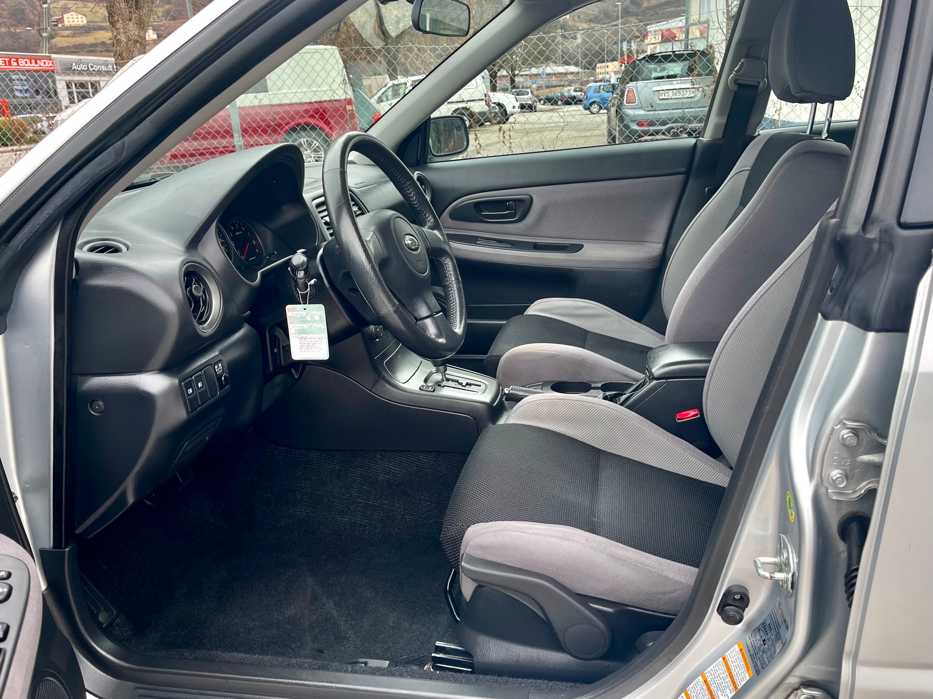SUBARU Impreza 2.0R-image-13
