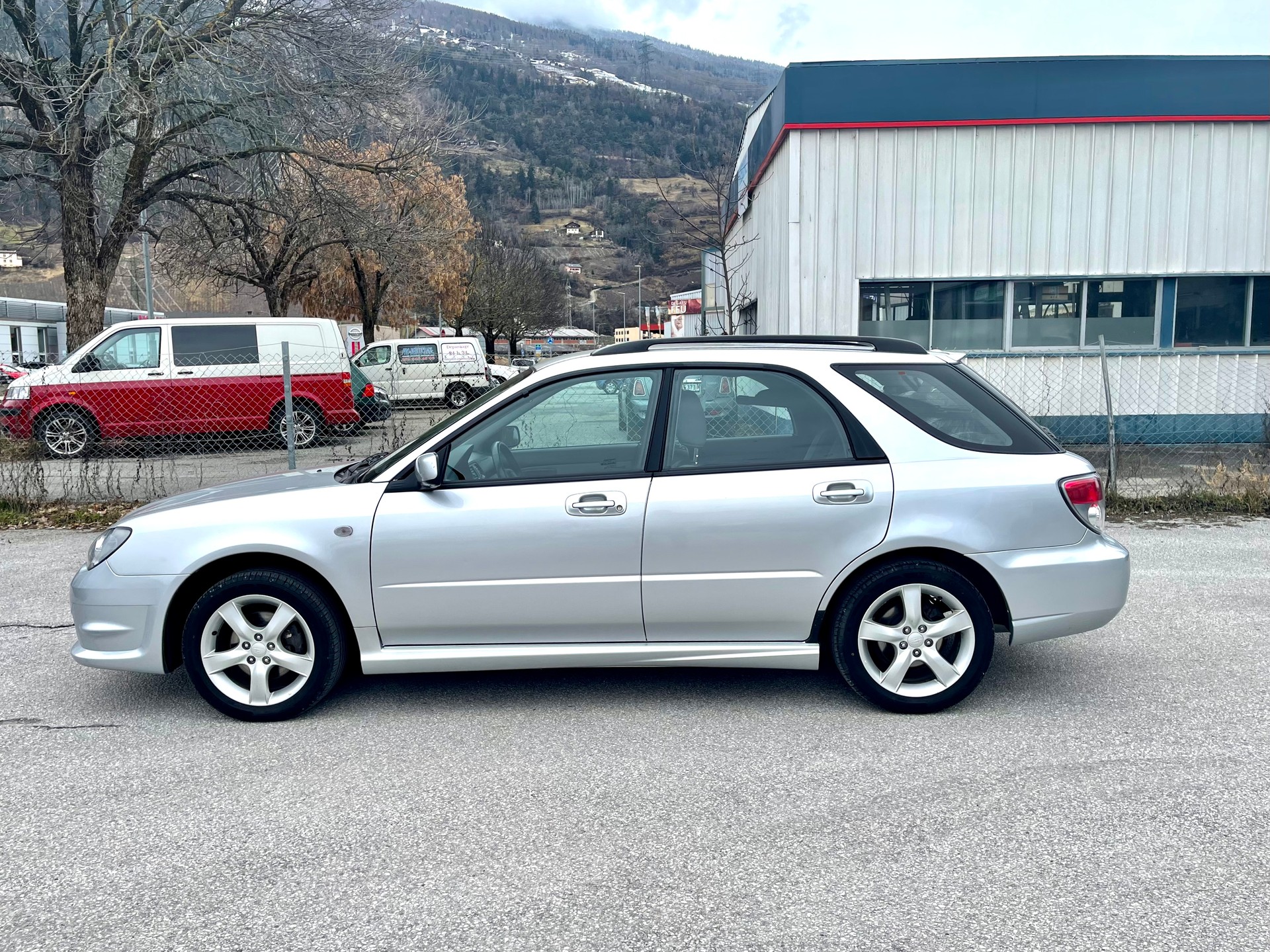 SUBARU Impreza 2.0R-image-4