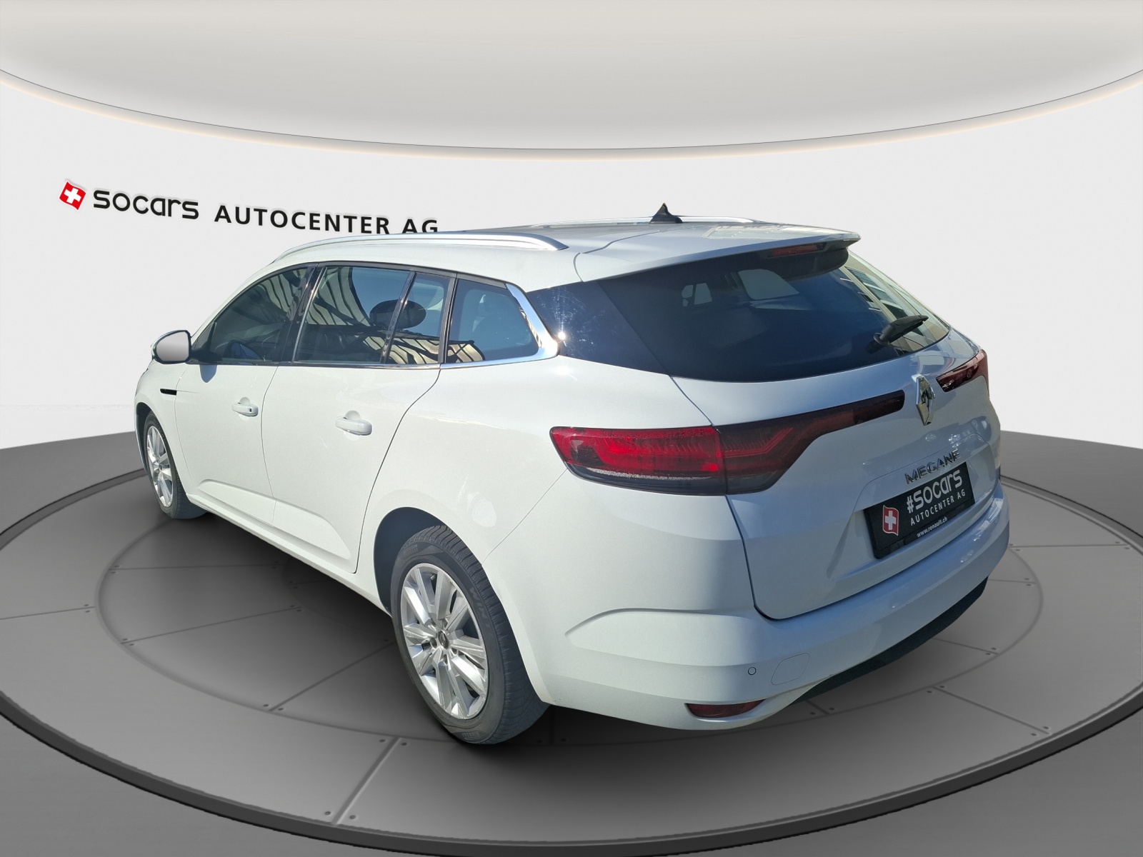 RENAULT Mégane Grandtour 1.5 dCi Business EDC // 8-fach bereift // Bremsbeläge NEU-image-4