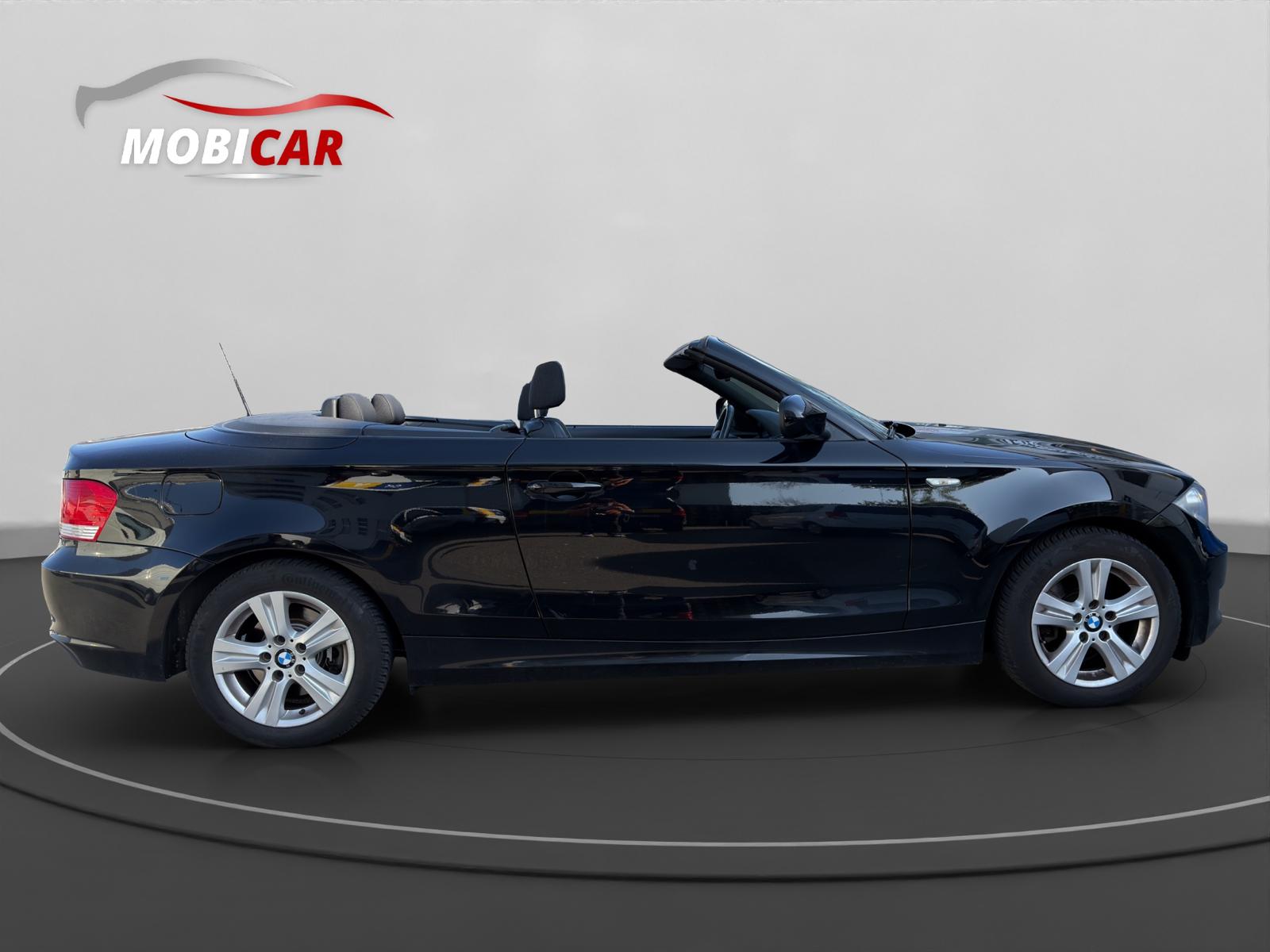 BMW 118i Cabrio-image-5