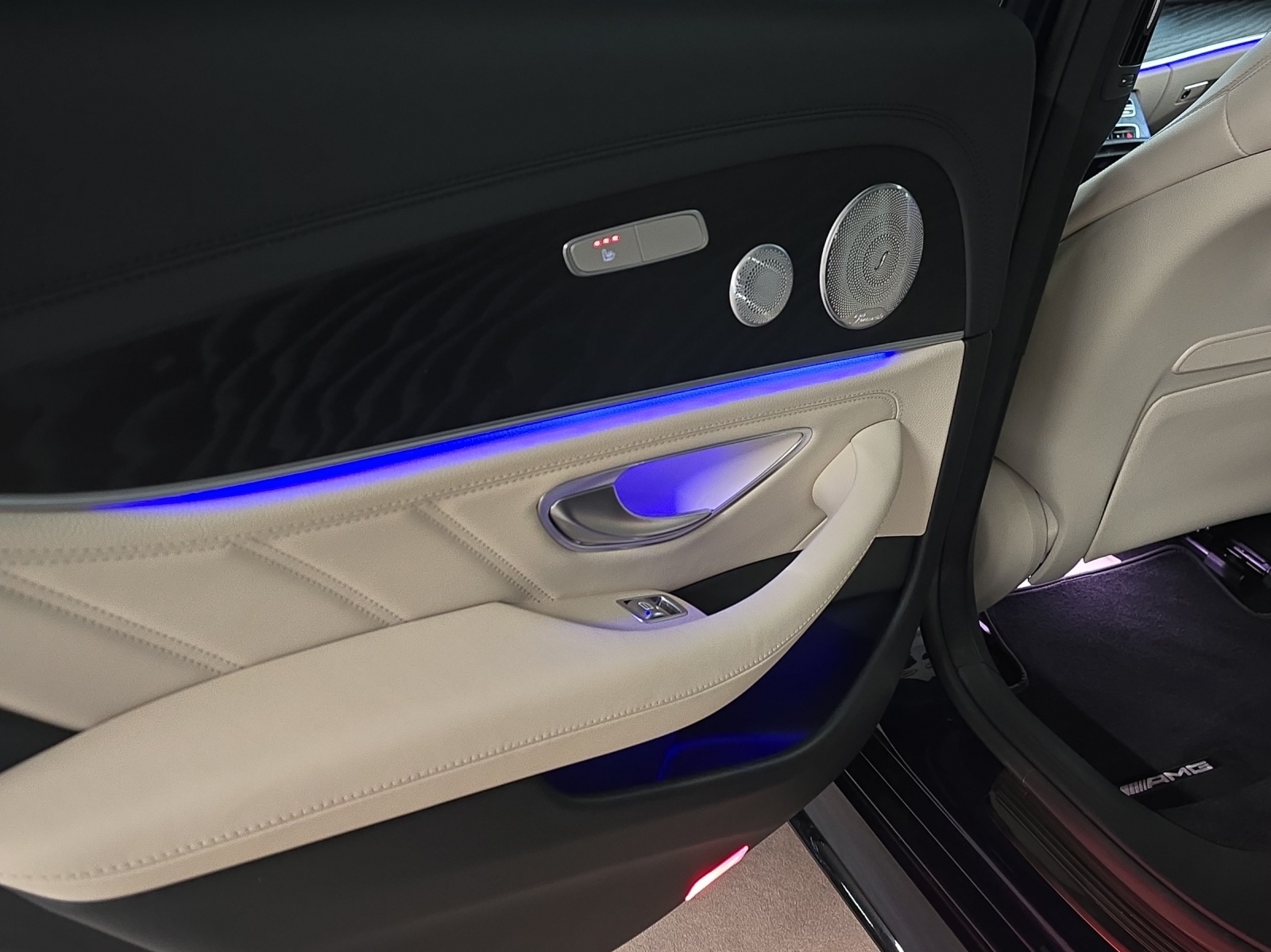 MERCEDES-BENZ AMG E 63 S T 4Matic+ Speedshift 9G-TCT / CH-Fahrzeug-image-25