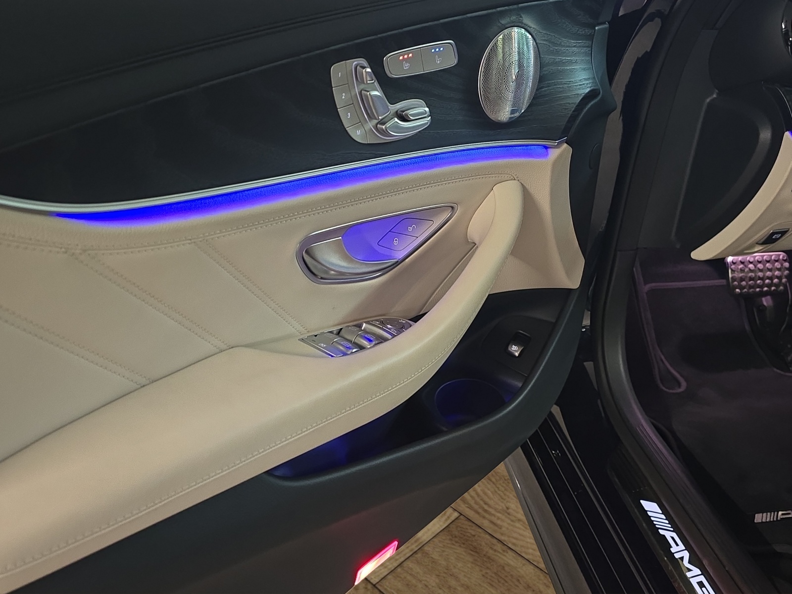 MERCEDES-BENZ AMG E 63 S T 4Matic+ Speedshift 9G-TCT / CH-Fahrzeug-image-22