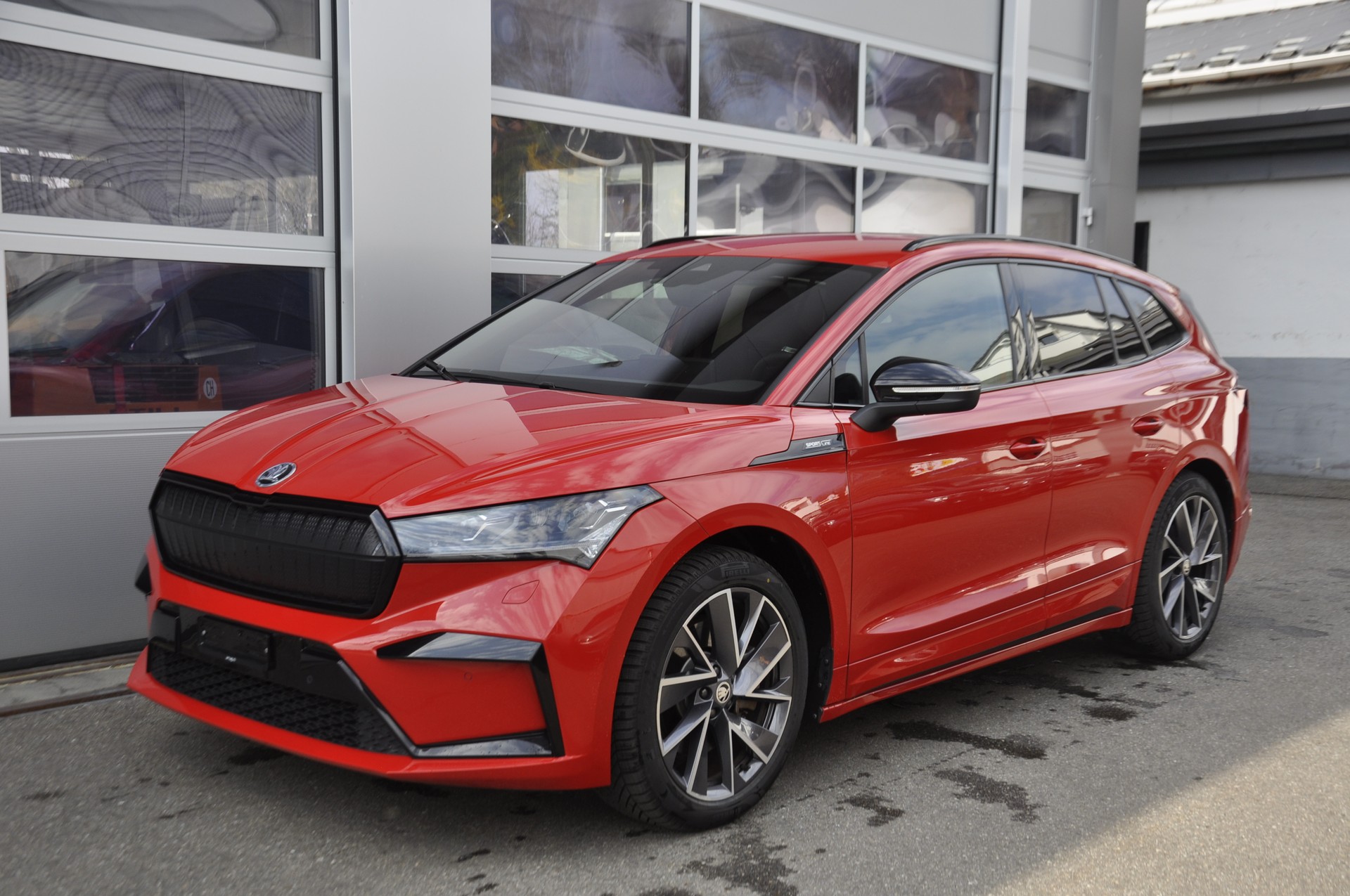 SKODA Enyaq iV 80x SportLine I Anhängerkupplung-image-13
