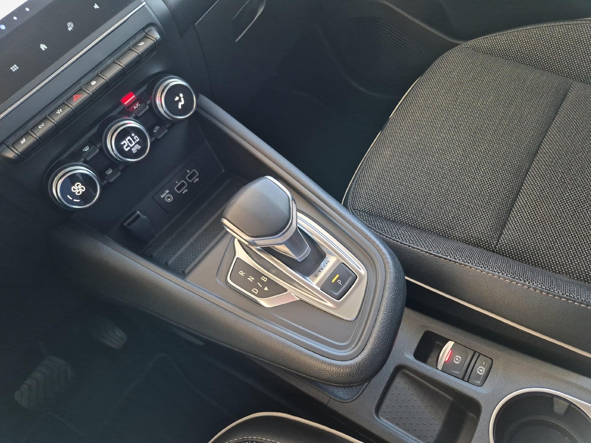 RENAULT Captur 1.6 E-Tech techno / ab 3,99% Leasing bei Abschluss einer Protect Autoversicherung-image-15