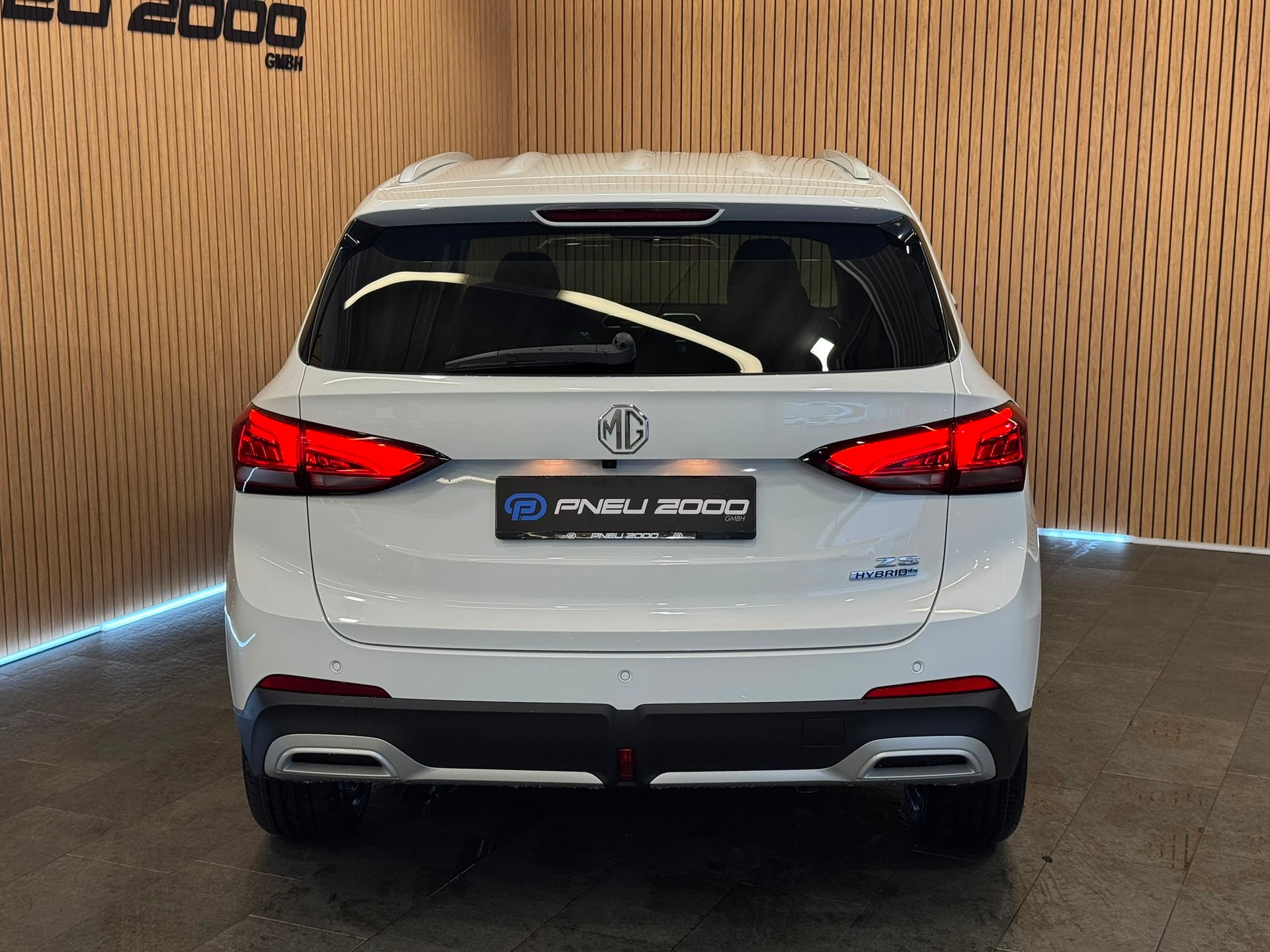 MG ZS 1.5 HEV Luxury-image-5