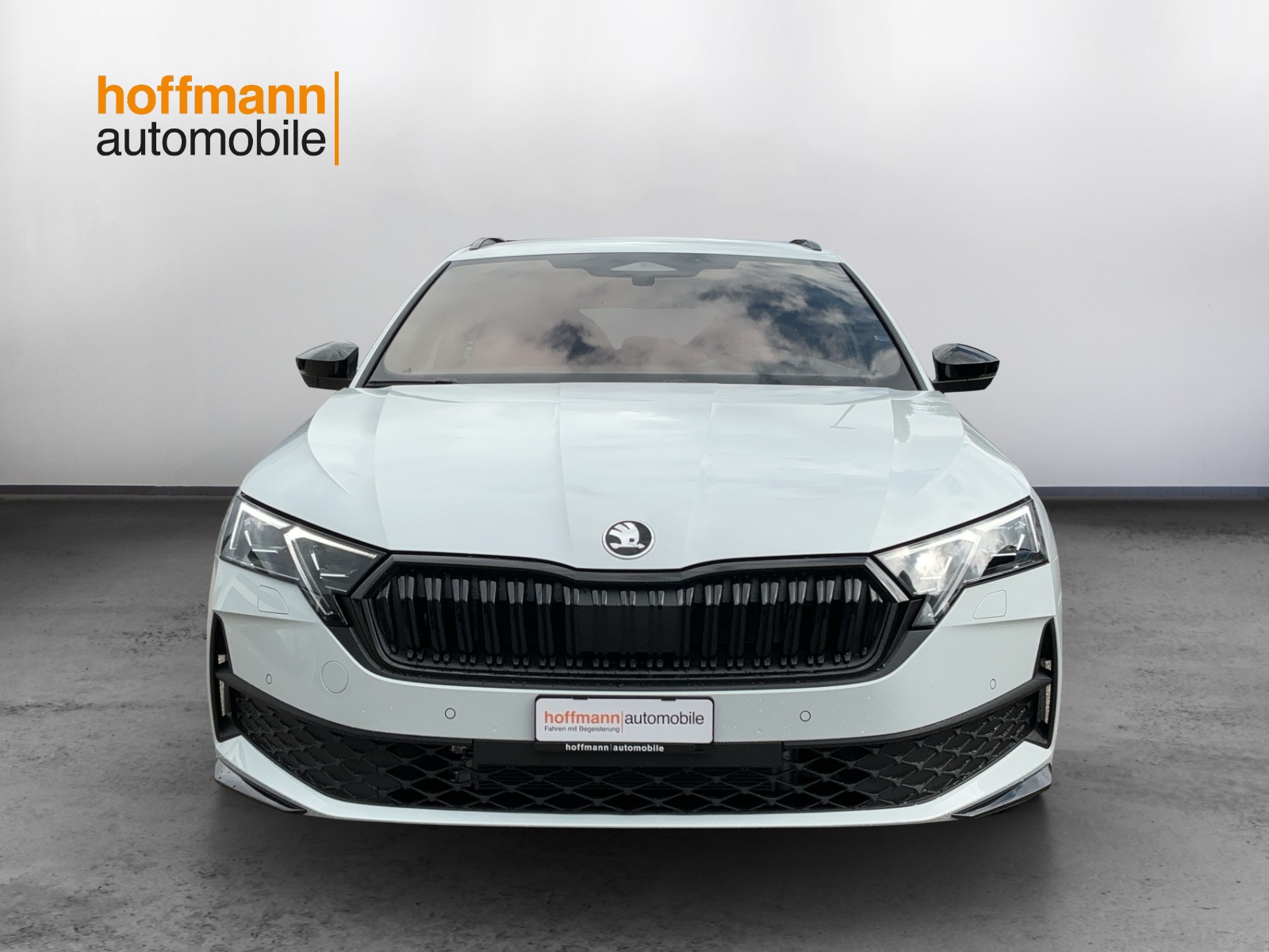 SKODA Octavia Combi 2.0 TSI DSG Dynamic 4x4-showroom-element-1