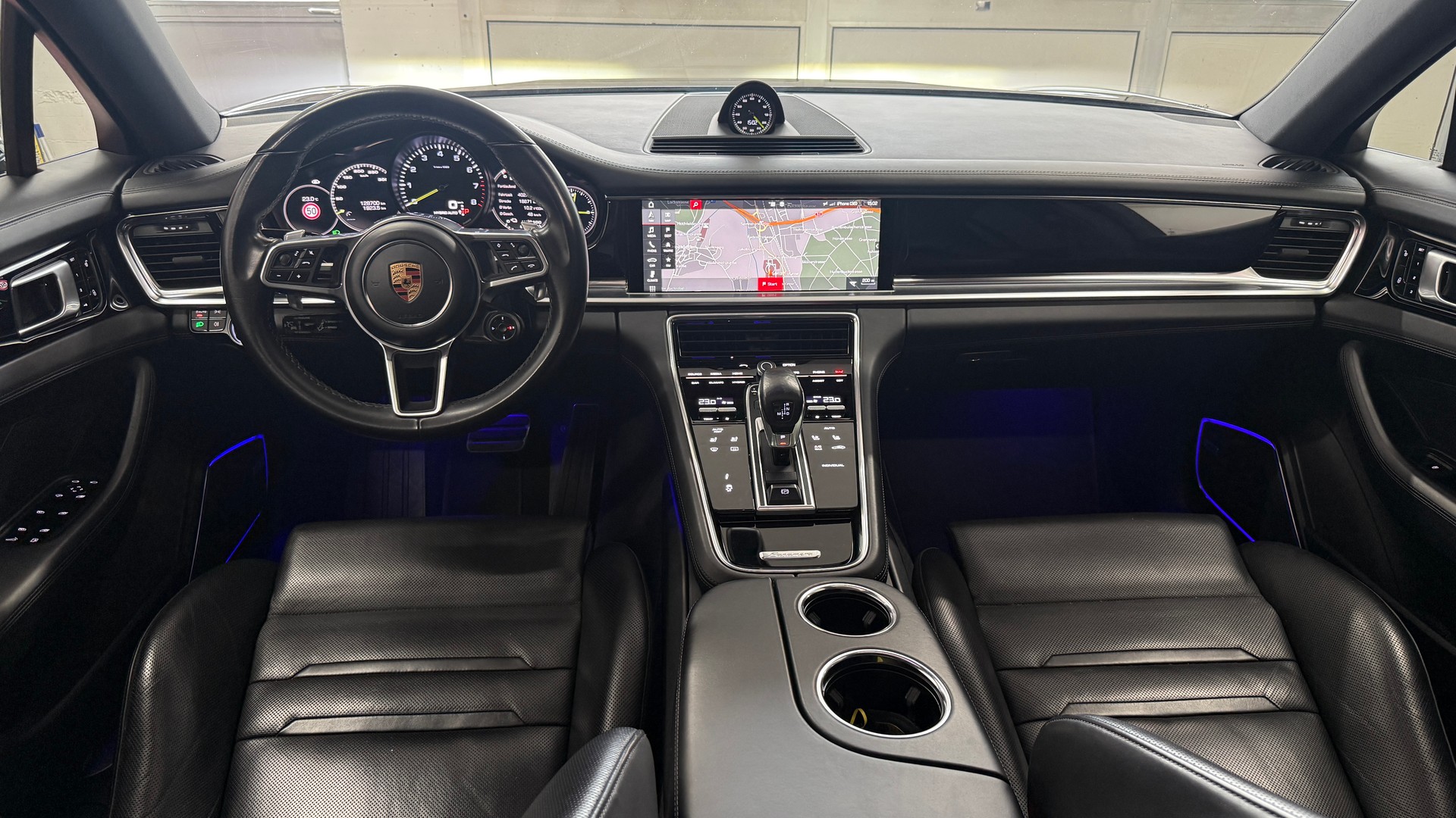PORSCHE Panamera 4 E-Hybrid PDK, frisch ab MFK 1 Jahre oder 20000km Garantie, CH Fahrzeug mit voller Ausstattung-image-17