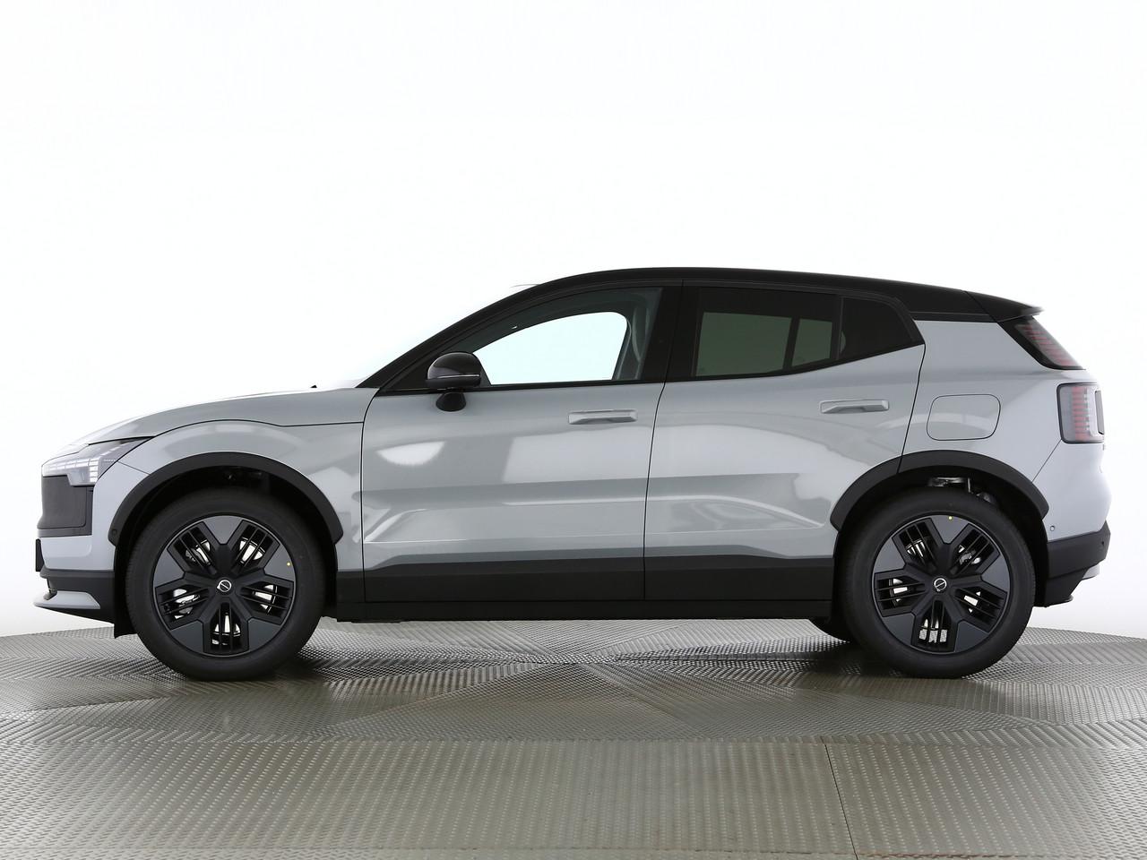 VOLVO EX30 CC P8 Ultra AWD-showroom-element-2