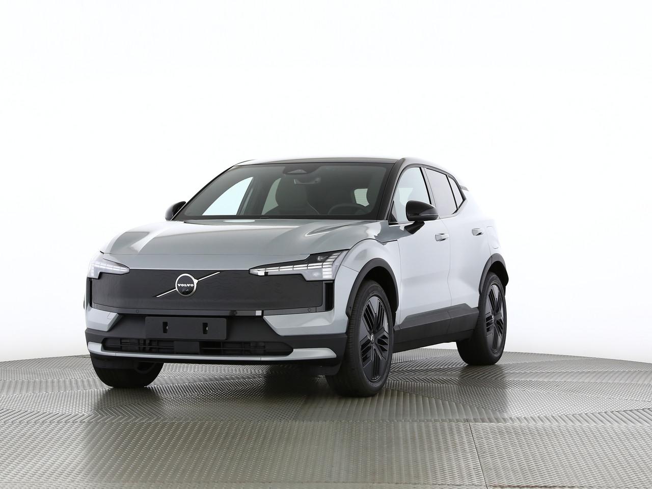 VOLVO EX30 CC P8 Ultra AWD