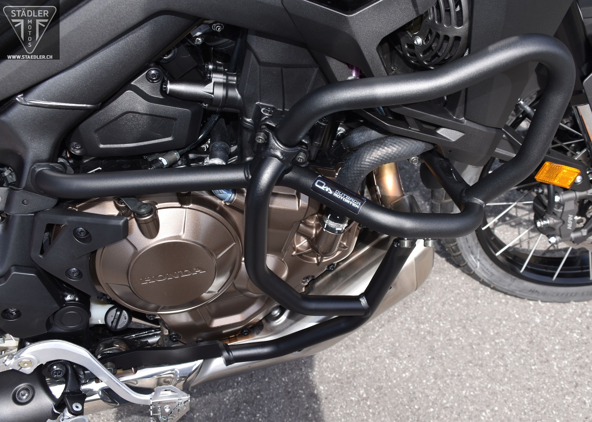 HONDA CRF 1100 Africa Twin-image-12