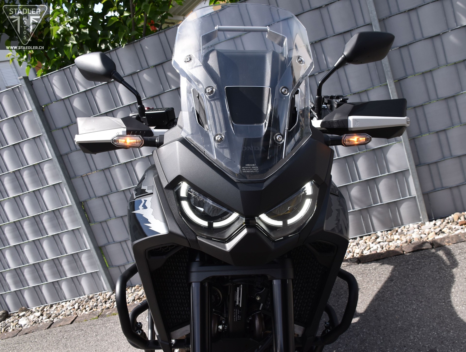 HONDA CRF 1100 Africa Twin-image-7