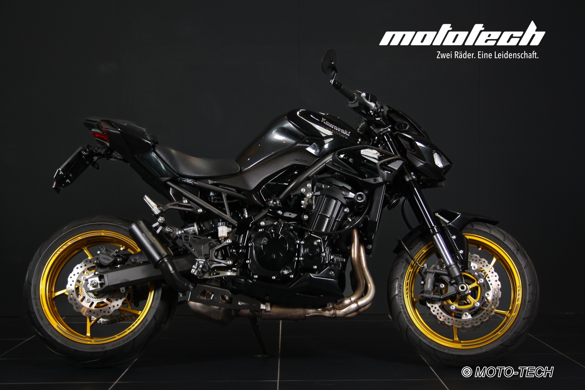 KAWASAKI Z 900 (35kW) STAGE 1 GOLDEN WHEELS-showroom-element-1