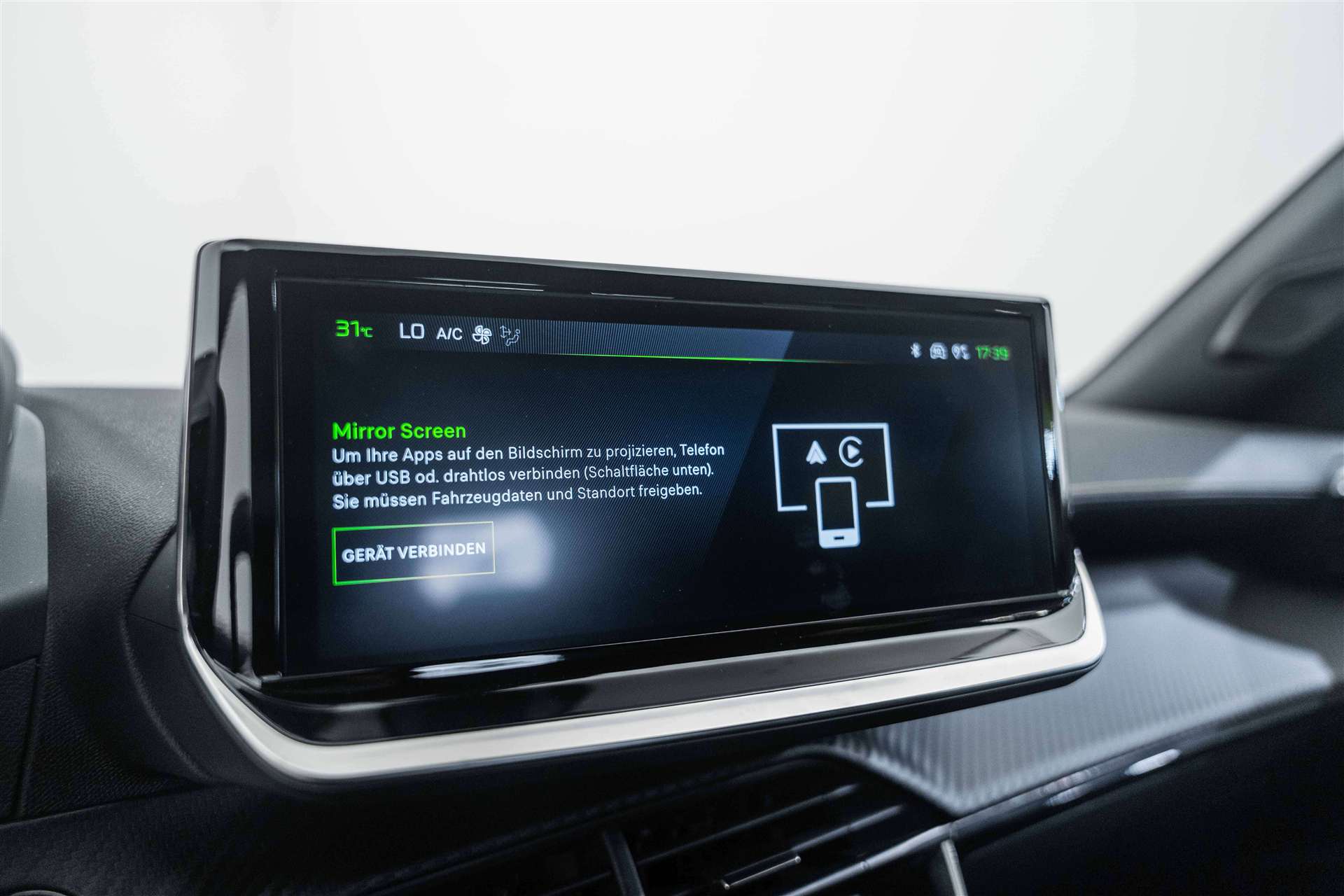 PEUGEOT 2008 1.2 PureTech GT Automat-image-21