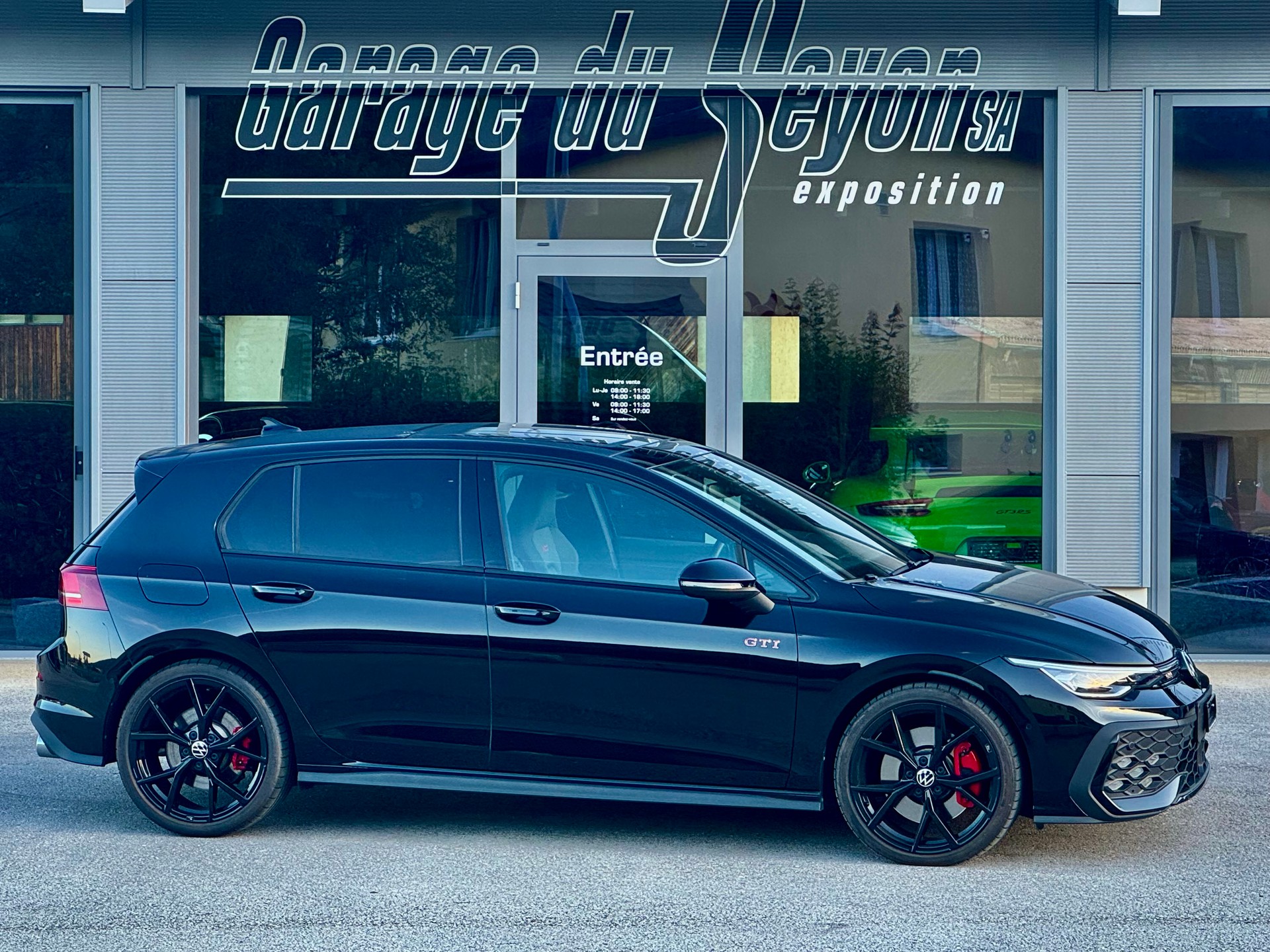 VW GOLF GTi 2.0 TSI DSG *BLACK STYLE EDITION*