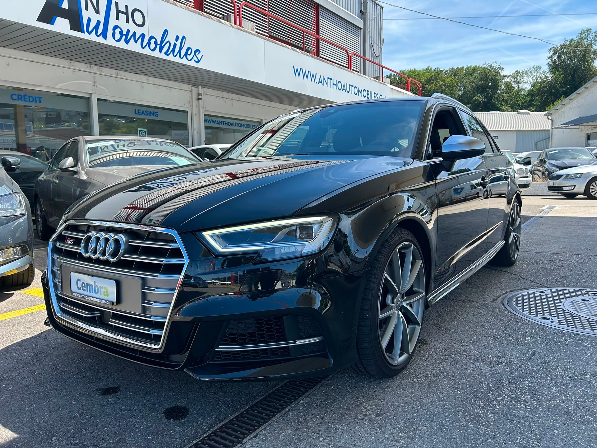 AUDI S3 Sportback 2.0 TFSI Quattro S-tronic-image-3