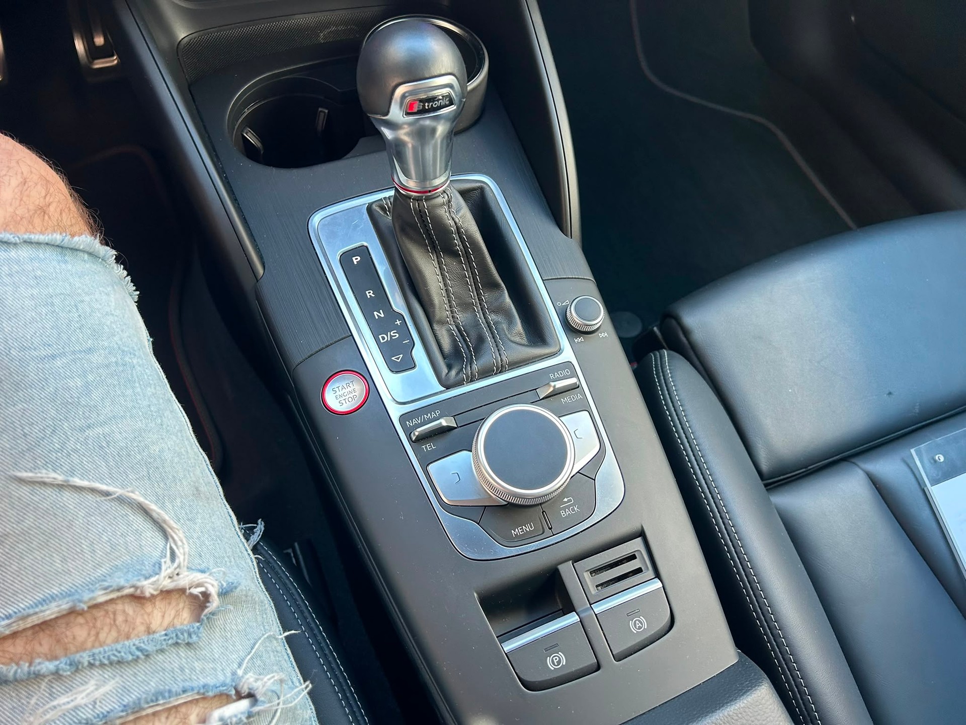 AUDI S3 Sportback 2.0 TFSI Quattro S-tronic-image-15