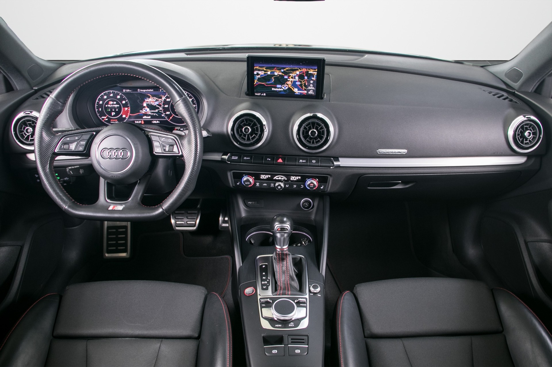 AUDI S3 Sportback 2.0 TFSI quattro S-tronic-showroom-element-3