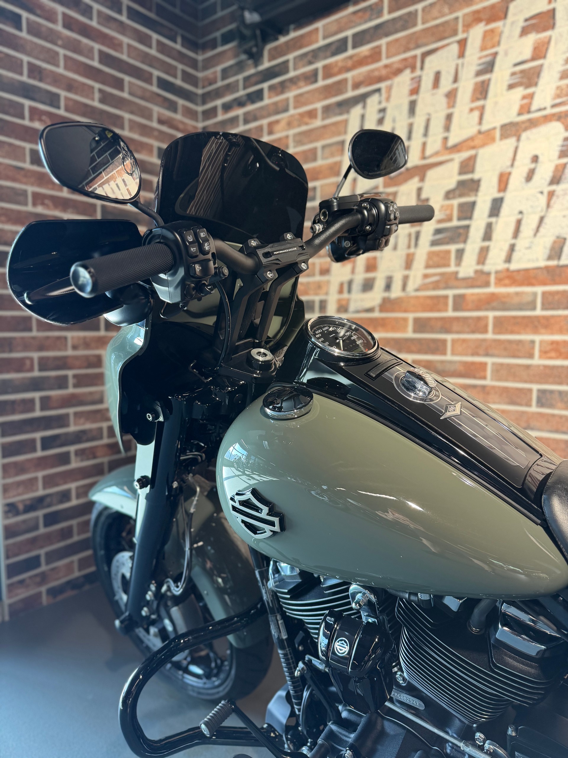HARLEY-DAVIDSON FLHRXS Road King Special 114-image-4